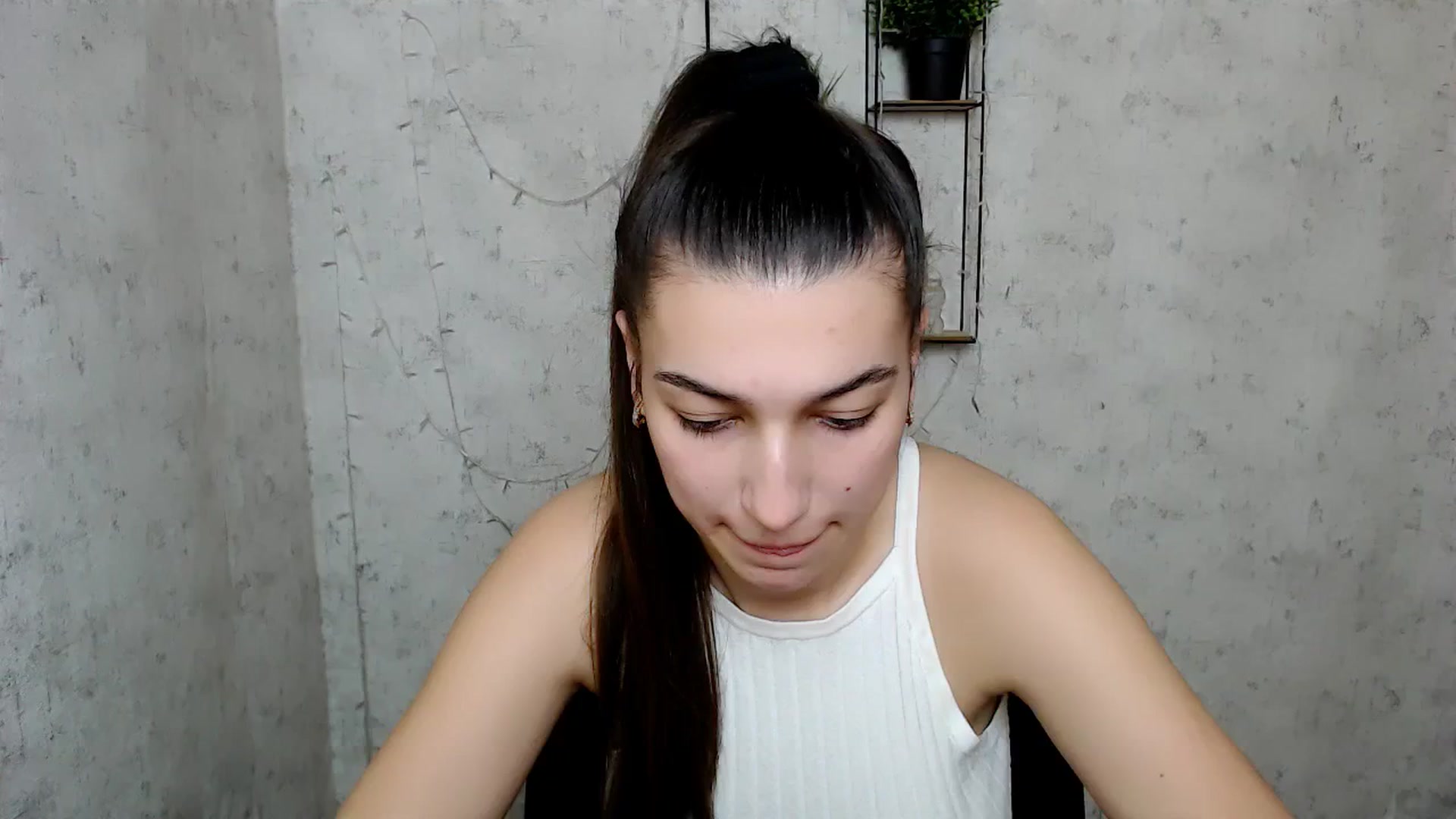 Gallery image thumbnail from PolaKim_'s myfreecams stream on, 03/21/2025, 11:21 image 13 of 20