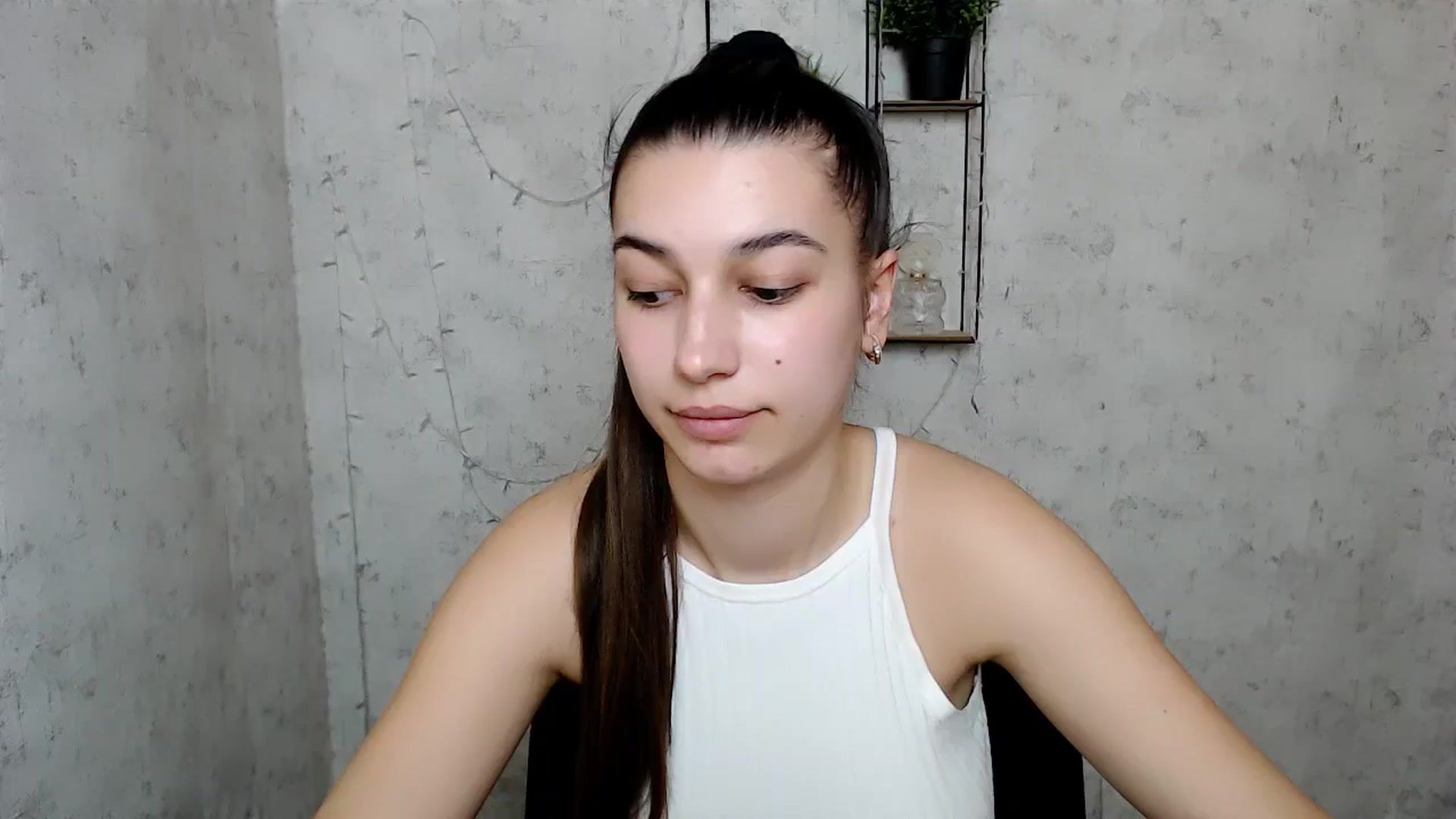 Gallery image thumbnail from PolaKim_'s myfreecams stream on, 03/21/2025, 11:21 image 11 of 20