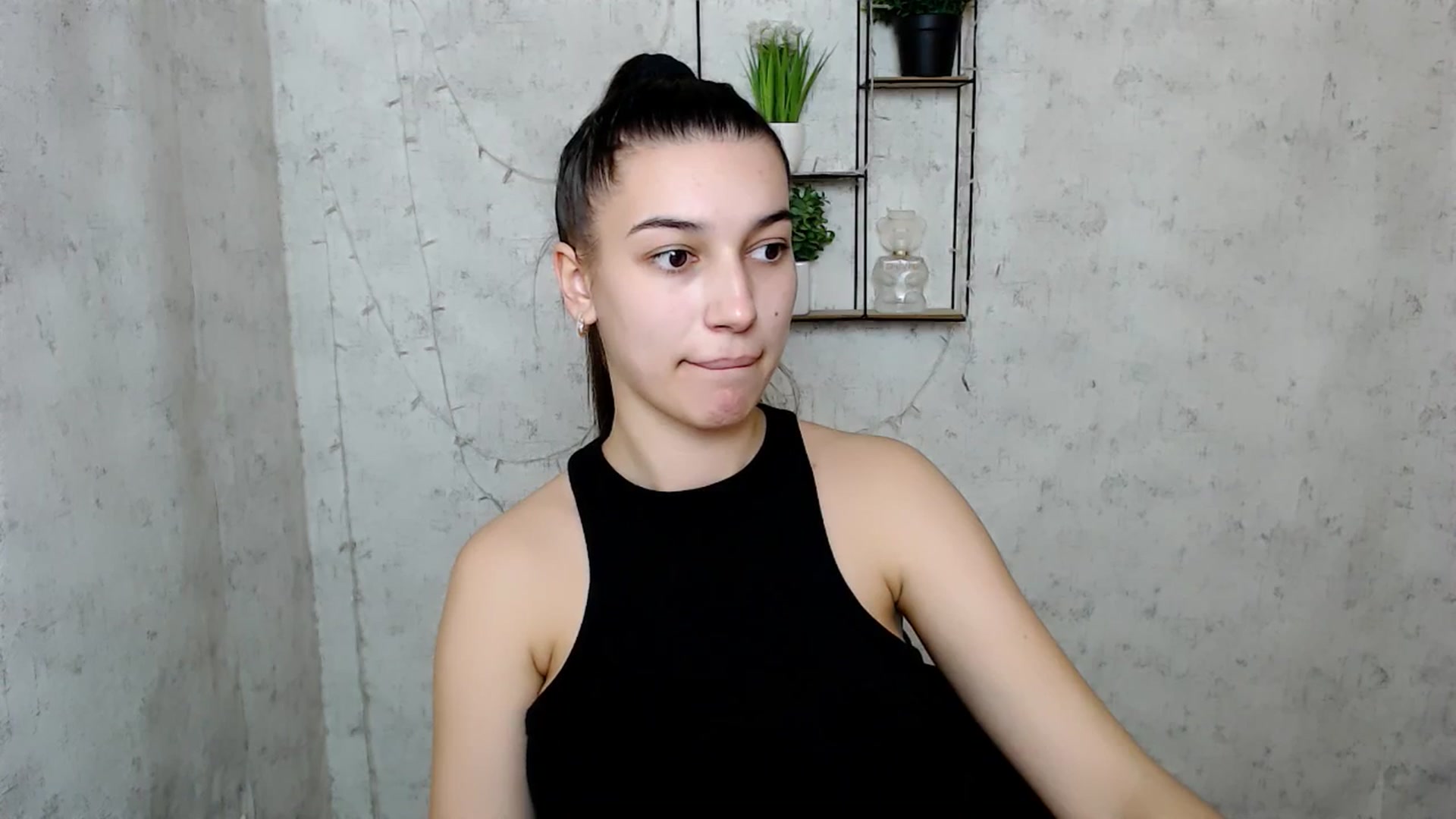Gallery image thumbnail from PolaKim_'s myfreecams stream on, 03/22/2025, 10:48 image 3 of 20