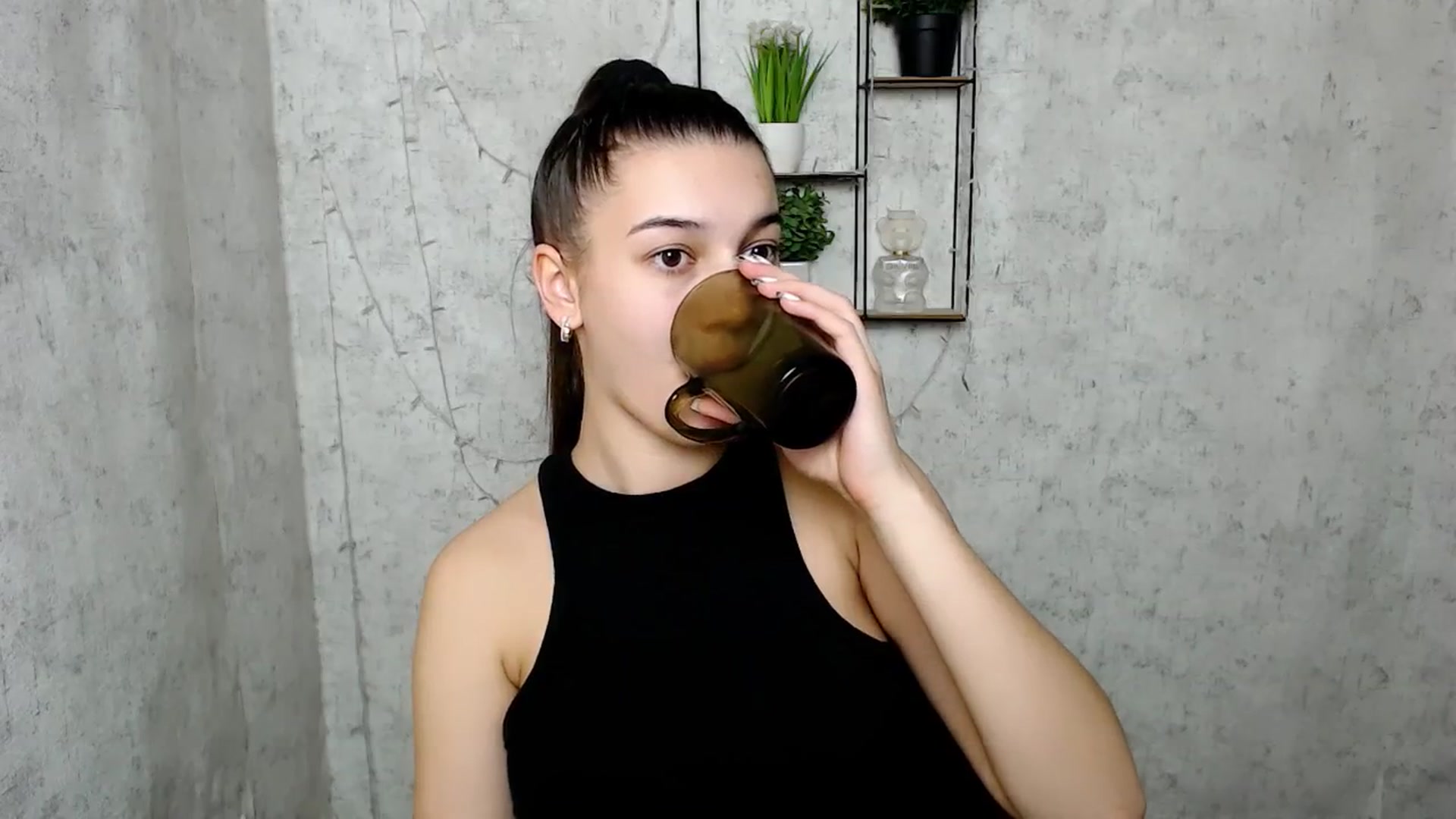 Gallery image thumbnail from PolaKim_'s myfreecams stream on, 03/22/2025, 10:48 image 8 of 20