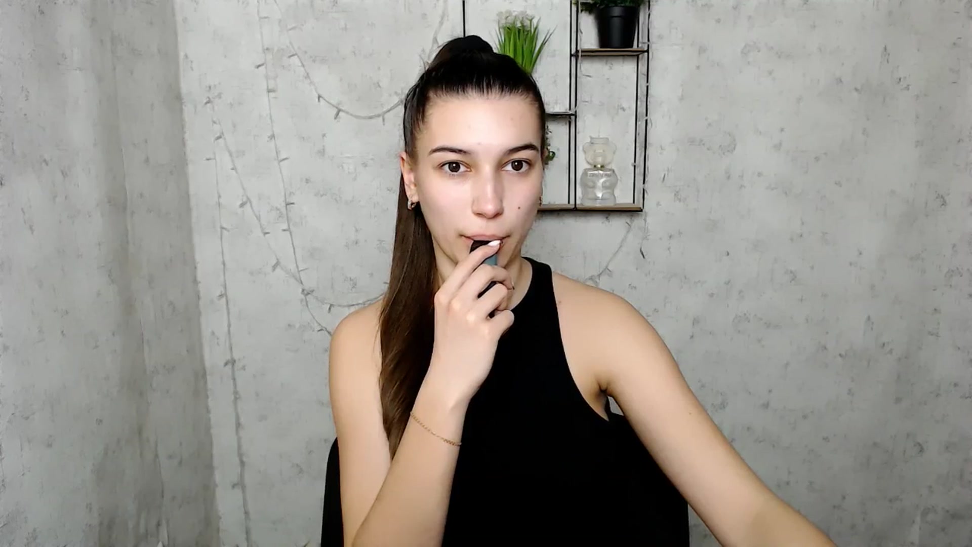 Gallery image thumbnail from PolaKim_'s myfreecams stream on, 03/22/2025, 11:51 image 19 of 20