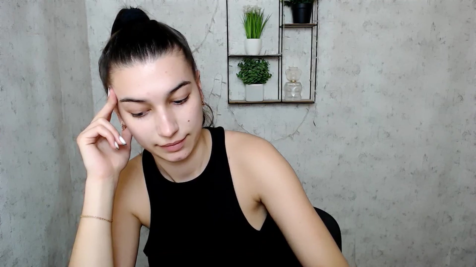 Gallery image thumbnail from PolaKim_'s myfreecams stream on, 03/22/2025, 13:14 image 13 of 20