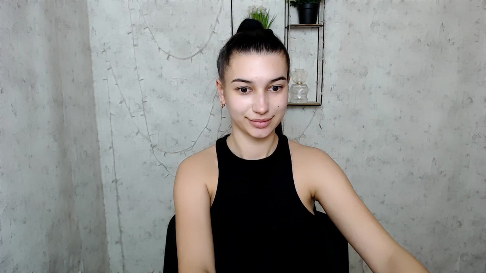 Gallery image thumbnail from PolaKim_'s myfreecams stream on, 03/22/2025, 13:14 image 10 of 20