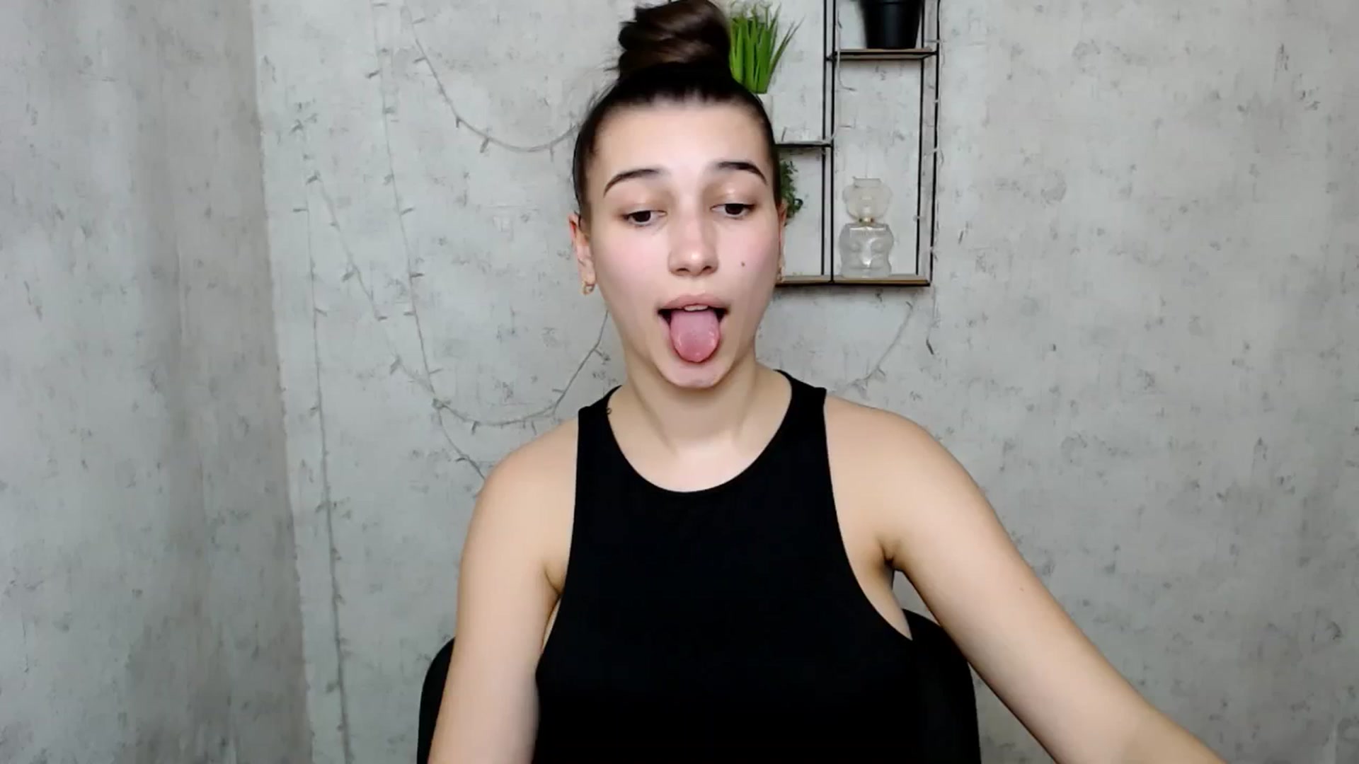 Gallery image thumbnail from PolaKim_'s myfreecams stream on, 03/23/2025, 11:40 image 12 of 20