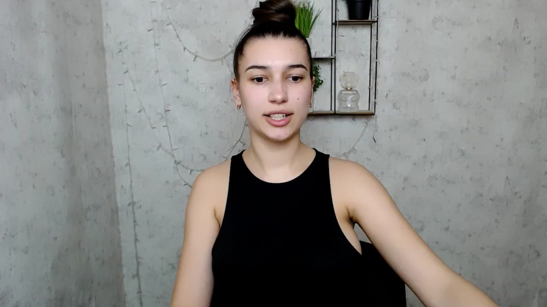 Gallery image thumbnail from PolaKim_'s myfreecams stream on, 03/23/2025, 13:48 image 4 of 20