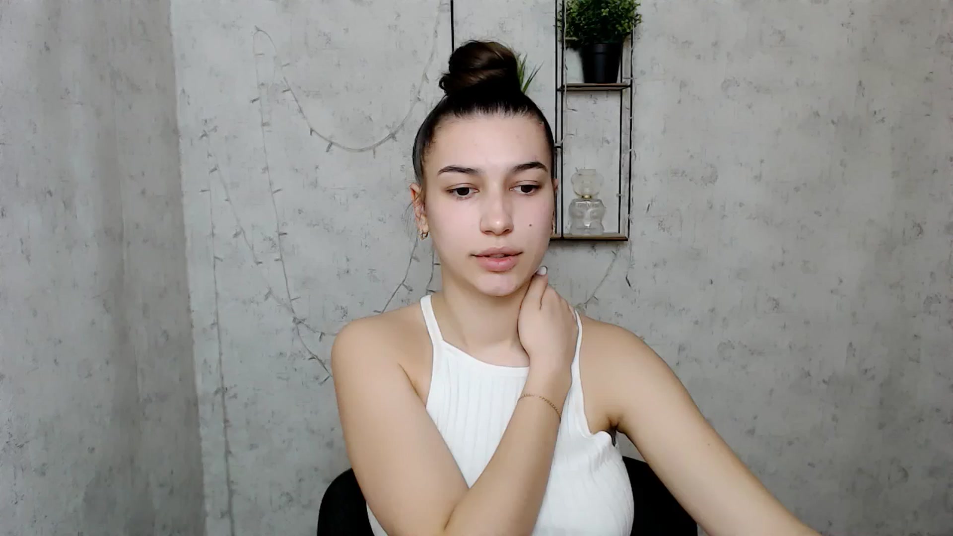 Gallery image thumbnail from PolaKim_'s myfreecams stream on, 03/24/2025, 08:06 image 13 of 20