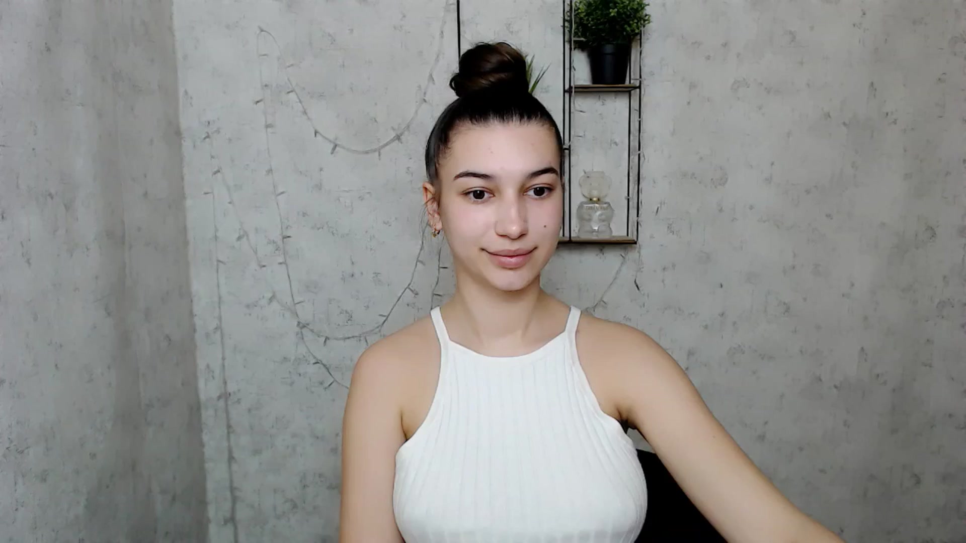 Gallery image thumbnail from PolaKim_'s myfreecams stream on, 03/24/2025, 08:06 image 15 of 20