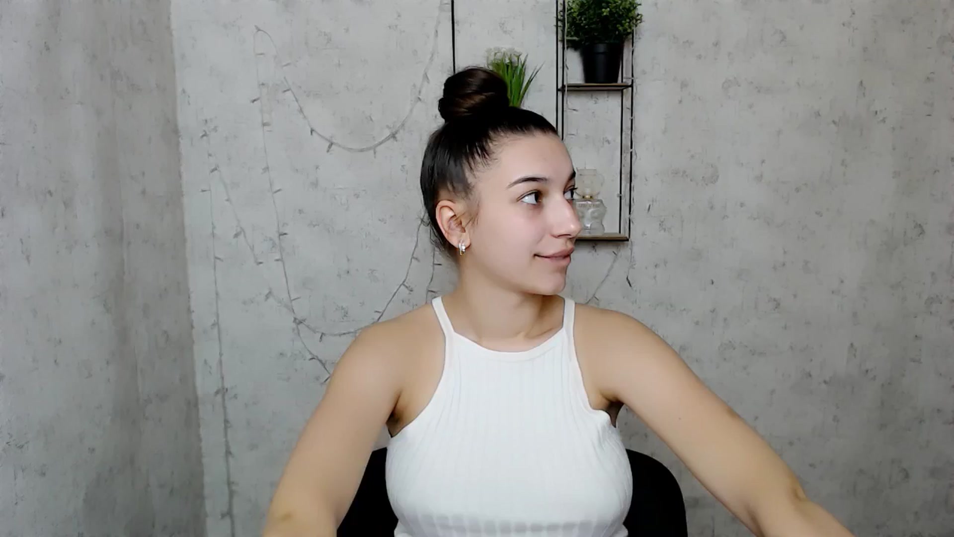 Gallery image thumbnail from PolaKim_'s myfreecams stream on, 03/24/2025, 08:06 image 14 of 20