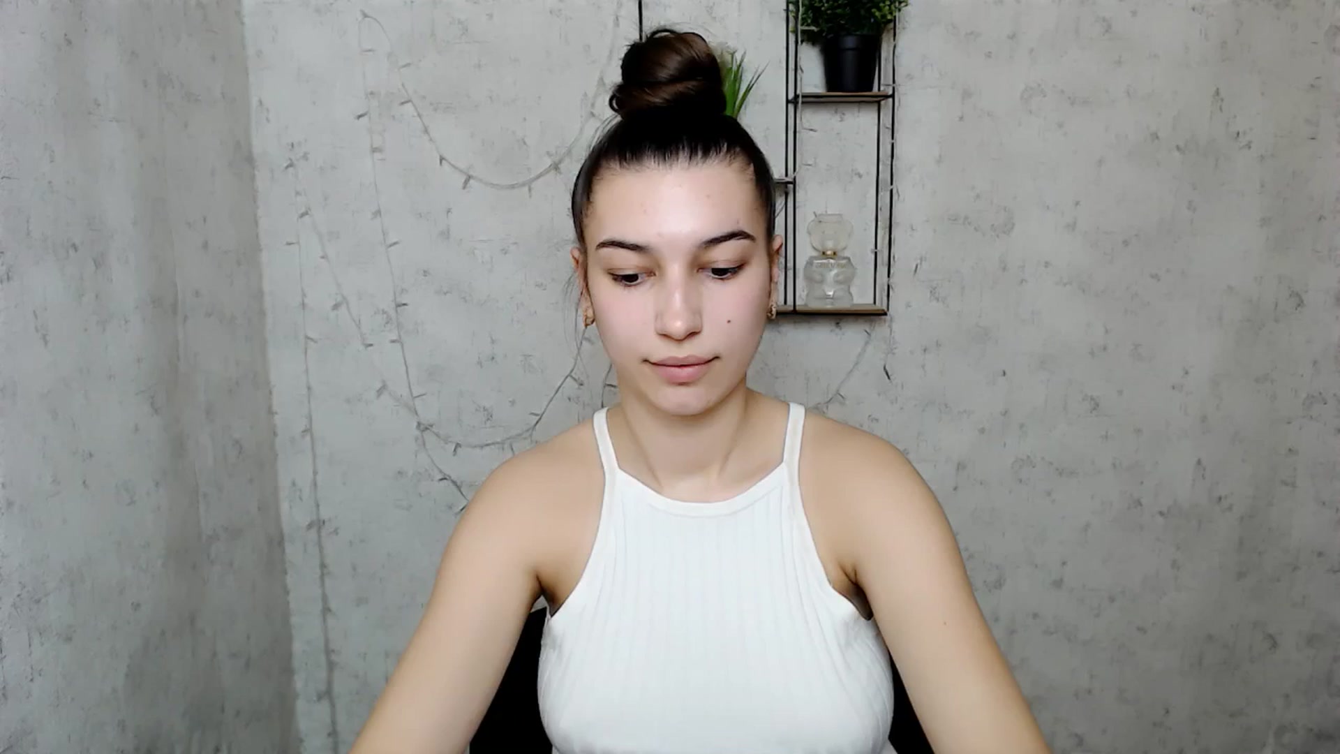 Gallery image thumbnail from PolaKim_'s myfreecams stream on, 03/24/2025, 08:31 image 10 of 20