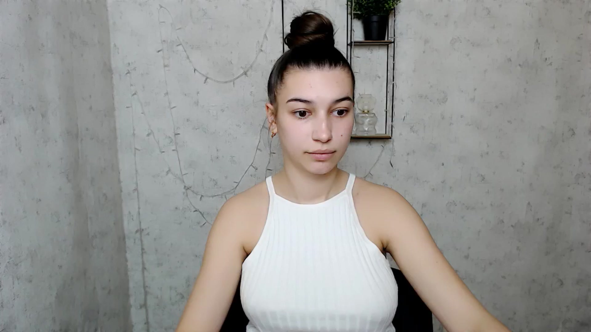 Gallery image thumbnail from PolaKim_'s myfreecams stream on, 03/24/2025, 08:31 image 18 of 20