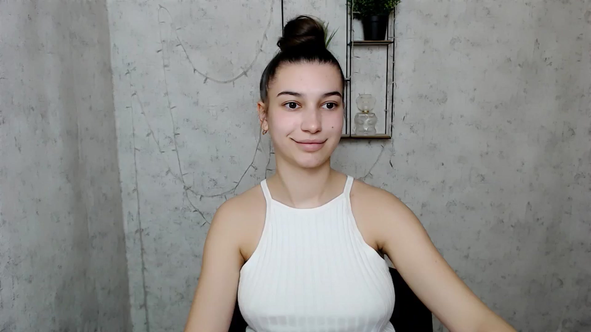 Gallery image thumbnail from PolaKim_'s myfreecams stream on, 03/24/2025, 08:31 image 17 of 20