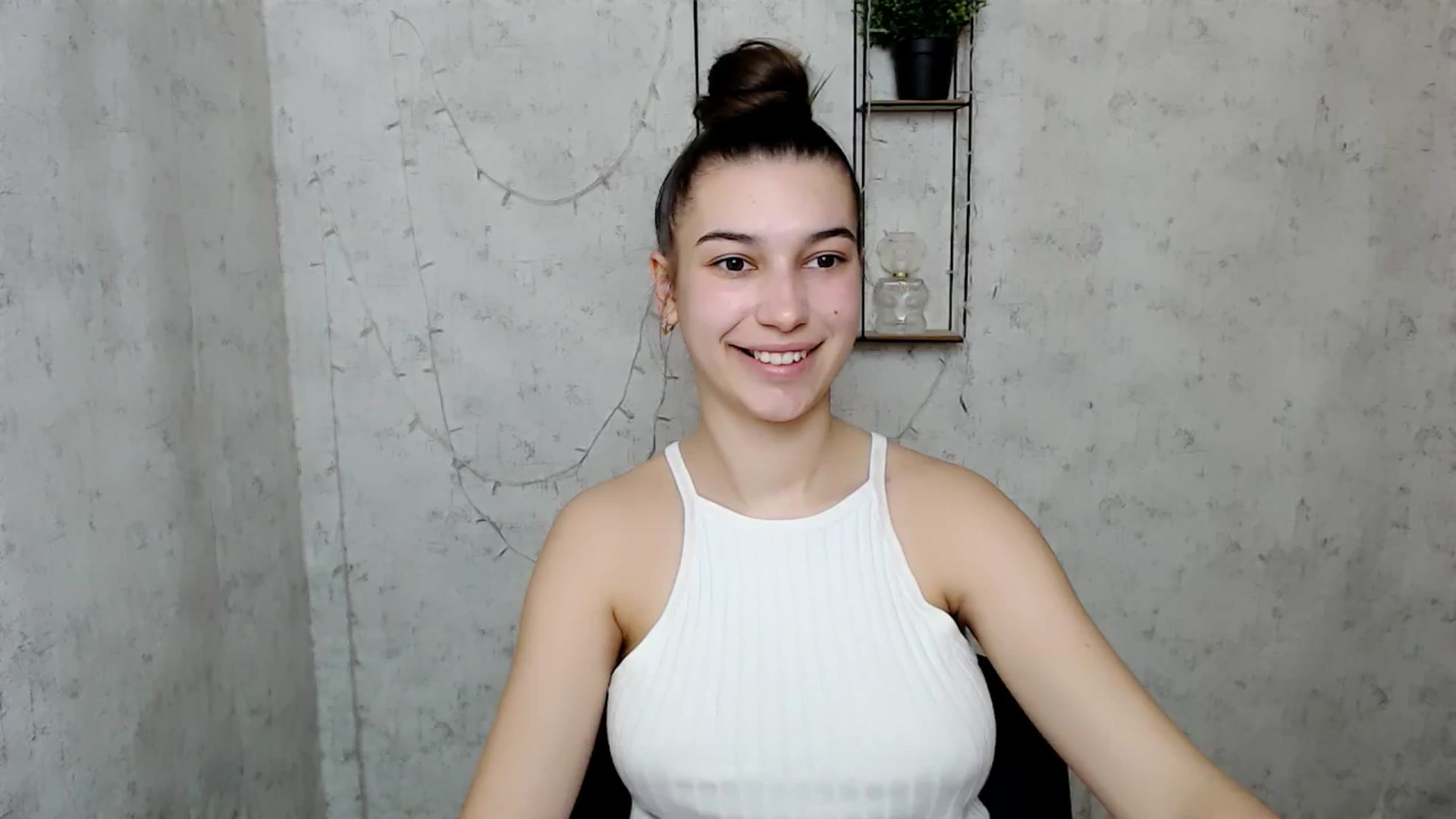 Gallery image thumbnail from PolaKim_'s myfreecams stream on, 03/24/2025, 08:31 image 12 of 20