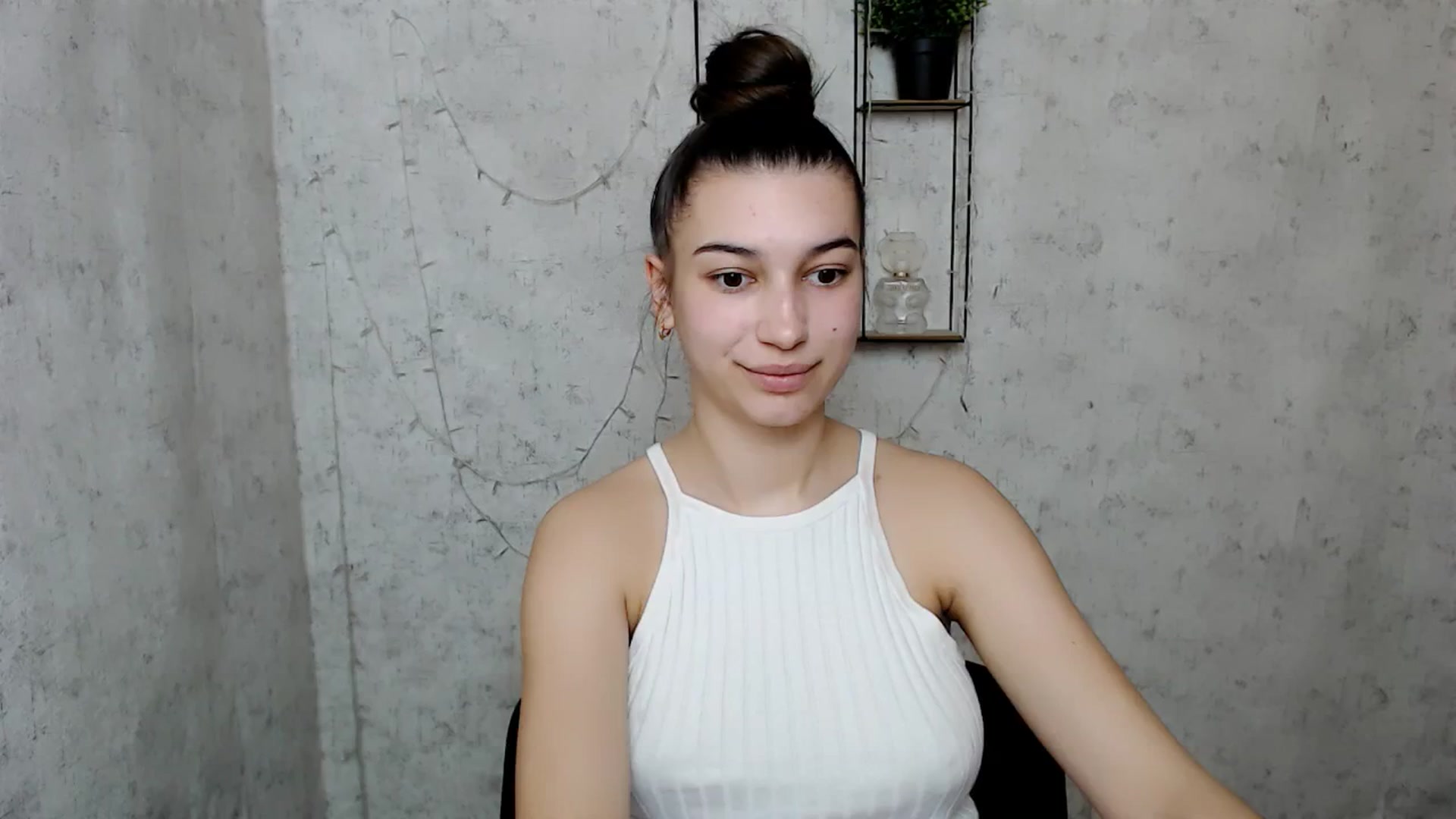 Gallery image thumbnail from PolaKim_'s myfreecams stream on, 03/24/2025, 08:31 image 15 of 20