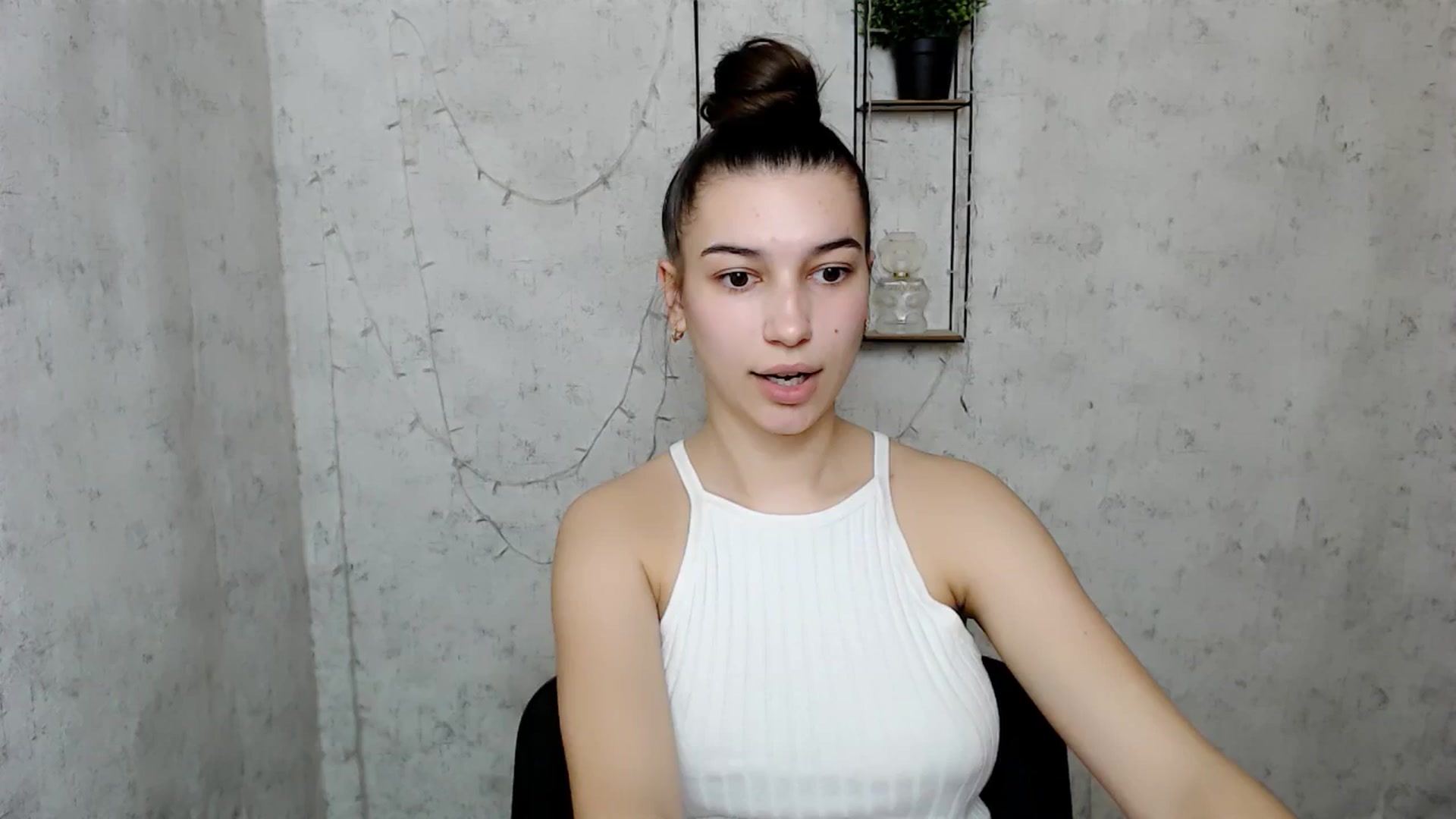Gallery image thumbnail from PolaKim_'s myfreecams stream on, 03/24/2025, 08:31 image 13 of 20