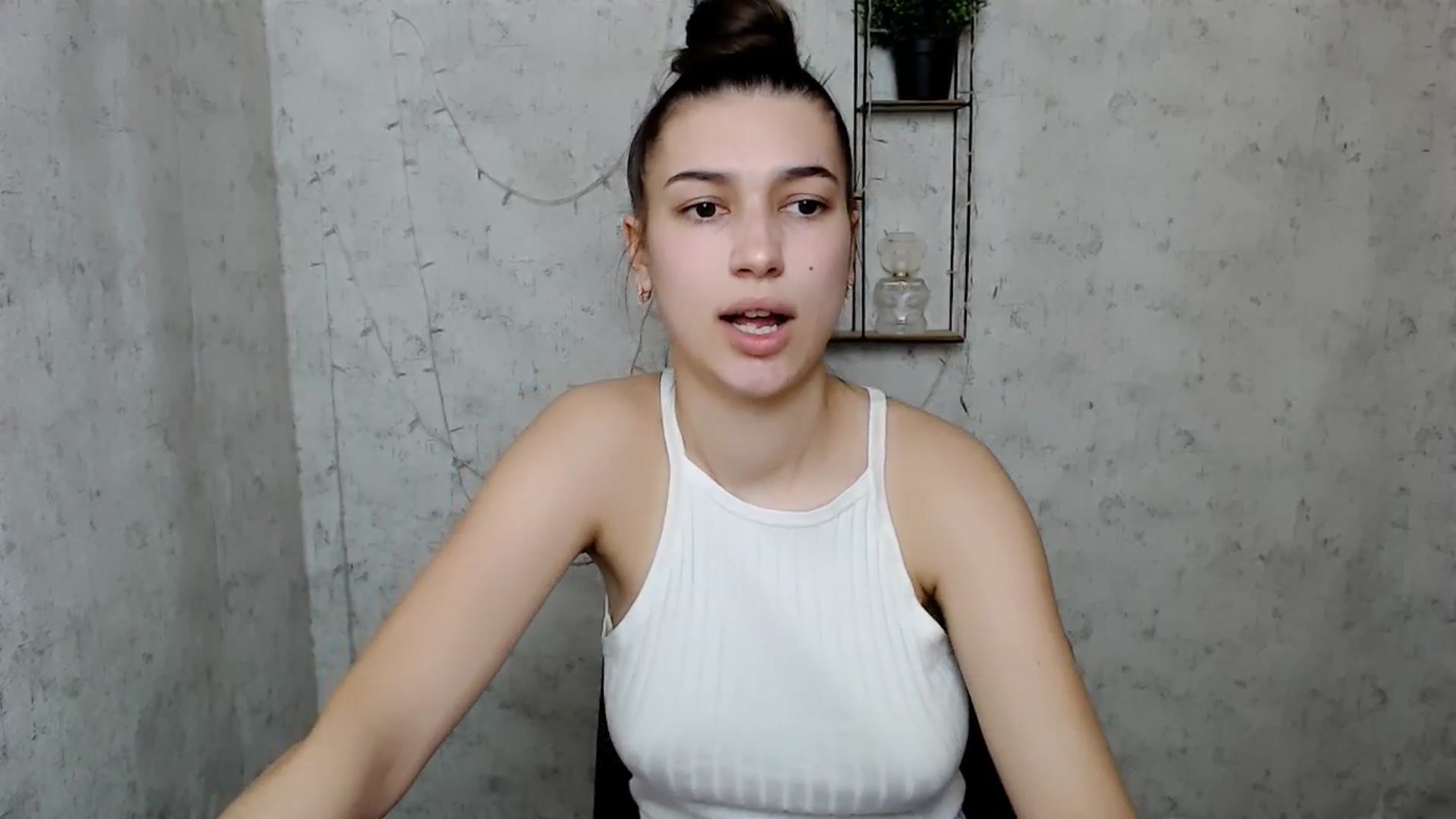 Gallery image thumbnail from PolaKim_'s myfreecams stream on, 03/24/2025, 08:57 image 9 of 20