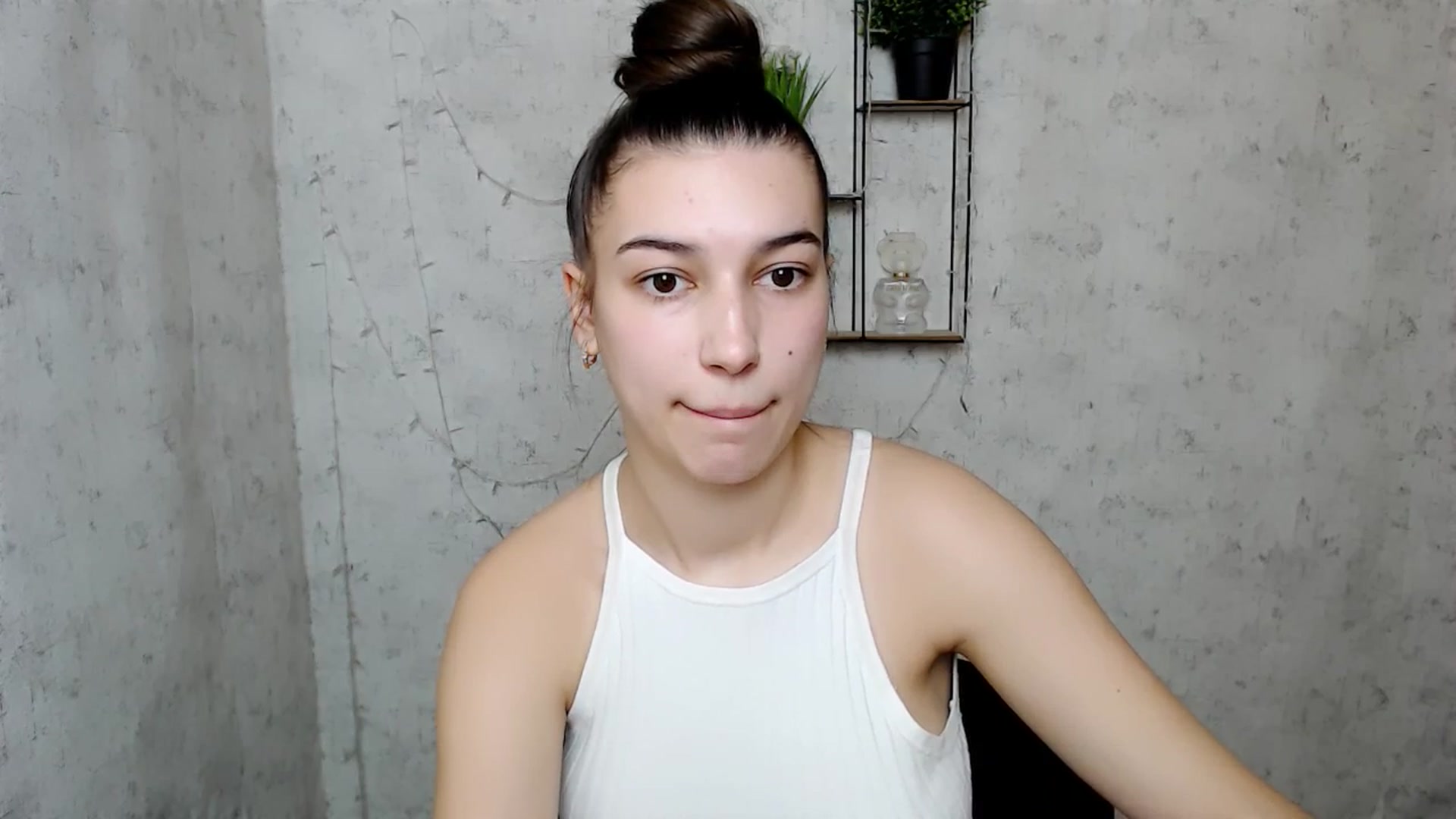 Gallery image thumbnail from PolaKim_'s myfreecams stream on, 03/24/2025, 08:57 image 17 of 20