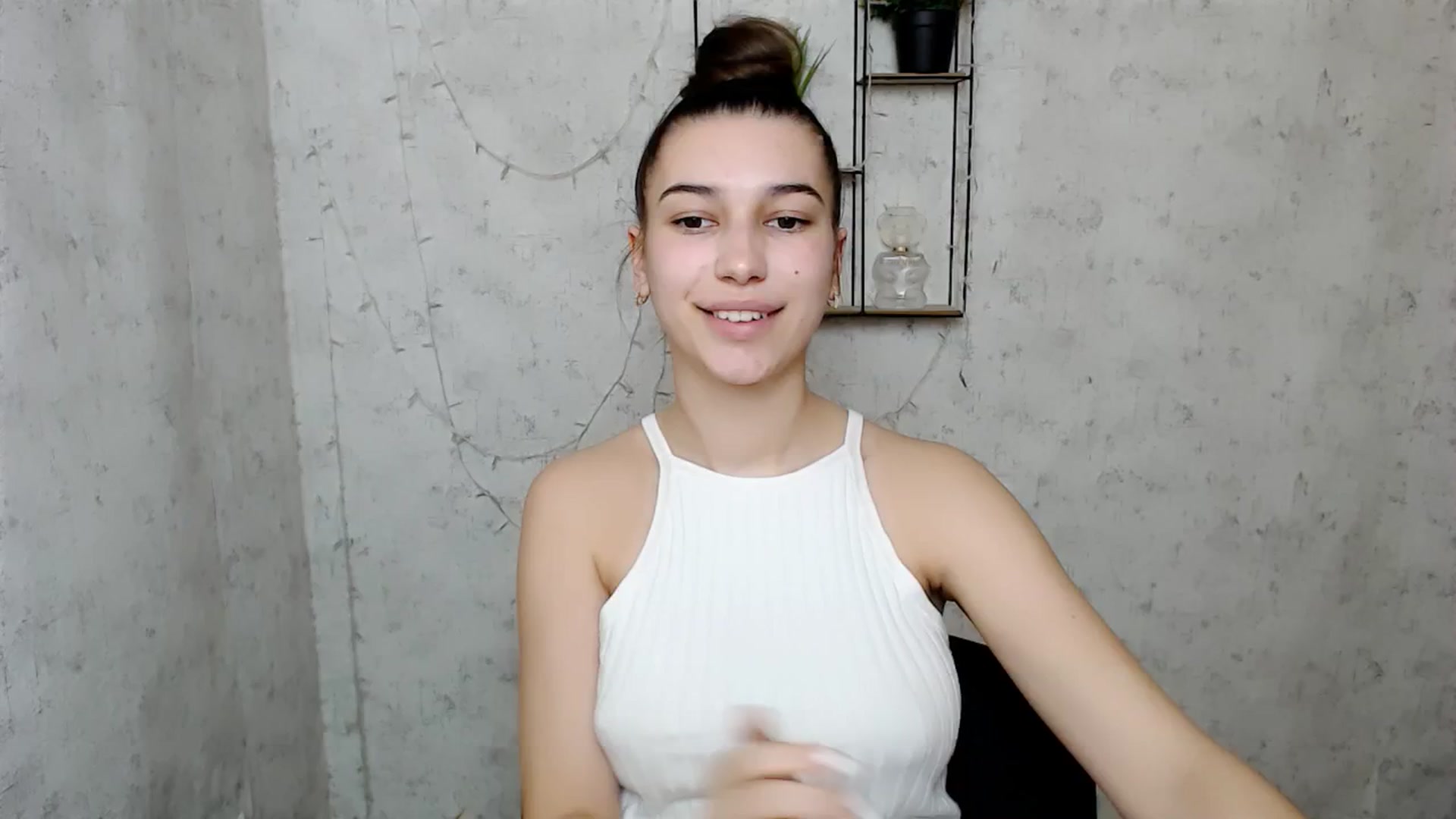 Gallery image thumbnail from PolaKim_'s myfreecams stream on, 03/24/2025, 10:23 image 14 of 20