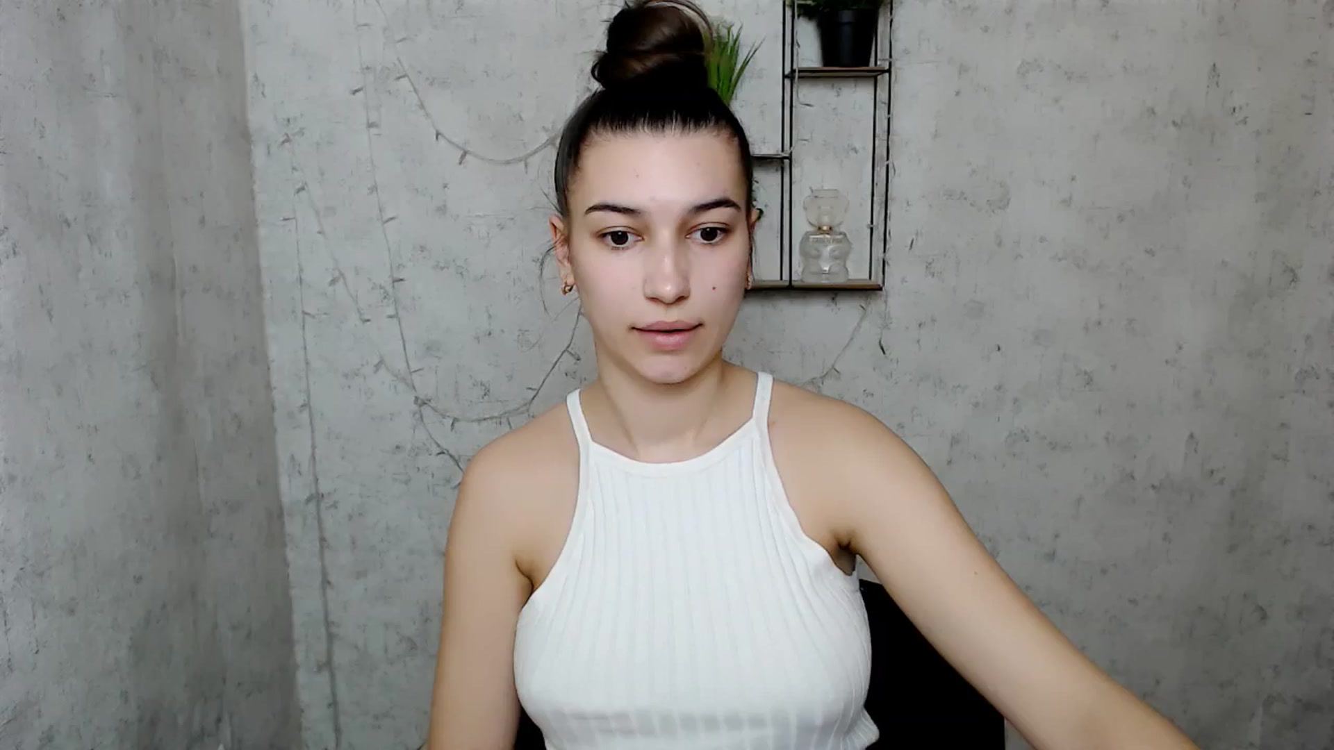 Gallery image thumbnail from PolaKim_'s myfreecams stream on, 03/24/2025, 10:23 image 13 of 20