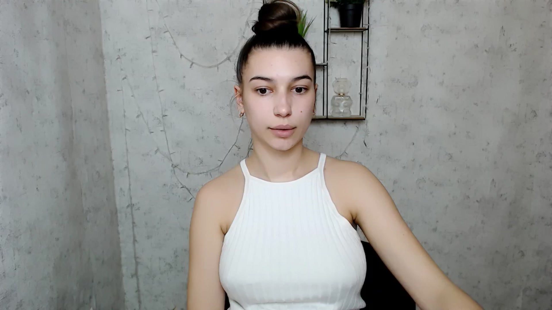 Gallery image thumbnail from PolaKim_'s myfreecams stream on, 03/24/2025, 10:23 image 7 of 20