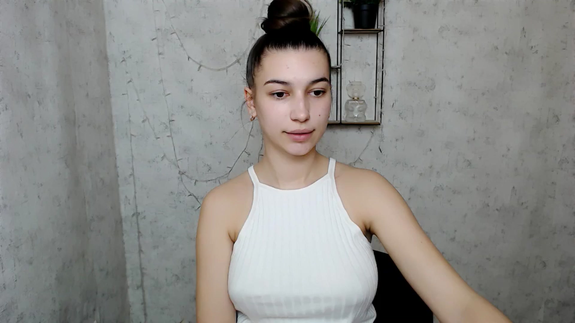 Gallery image thumbnail from PolaKim_'s myfreecams stream on, 03/24/2025, 10:23 image 12 of 20