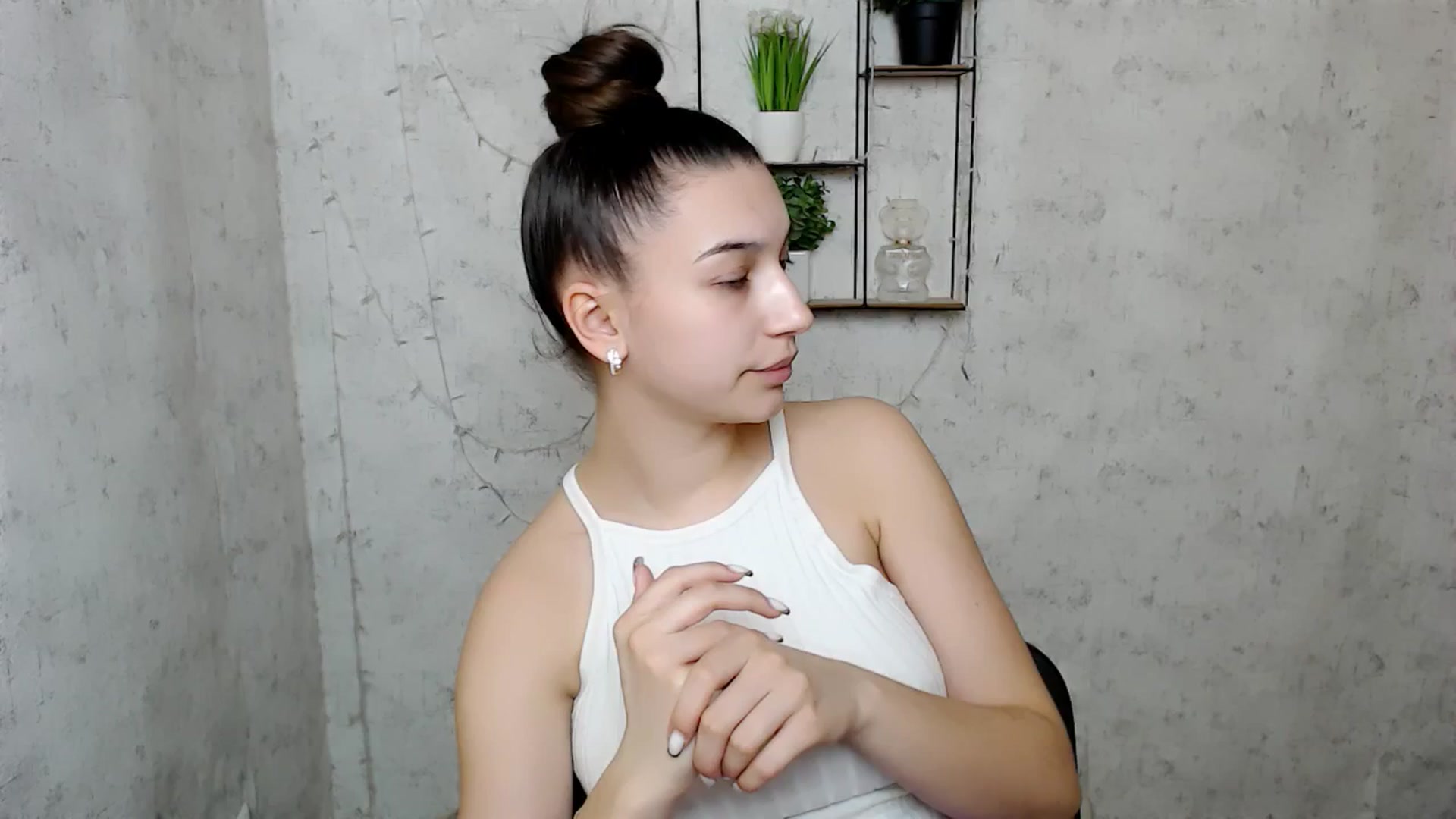 Gallery image thumbnail from PolaKim_'s myfreecams stream on, 03/24/2025, 12:16 image 17 of 20