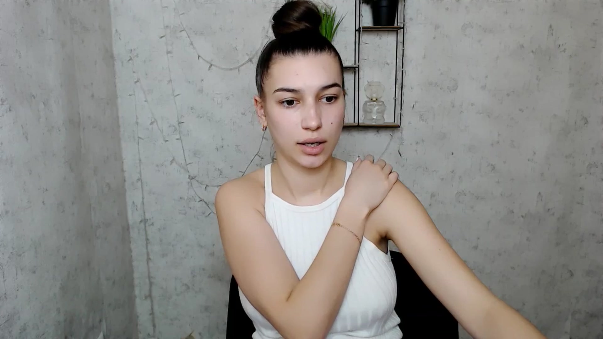 Gallery image thumbnail from PolaKim_'s myfreecams stream on, 03/24/2025, 13:01 image 12 of 20