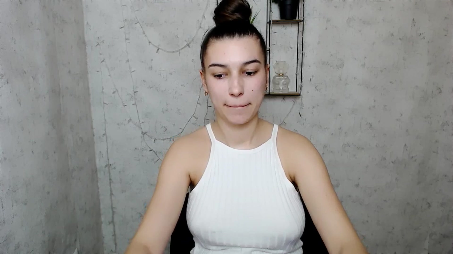 Gallery image thumbnail from PolaKim_'s myfreecams stream on, 03/24/2025, 13:01 image 2 of 20