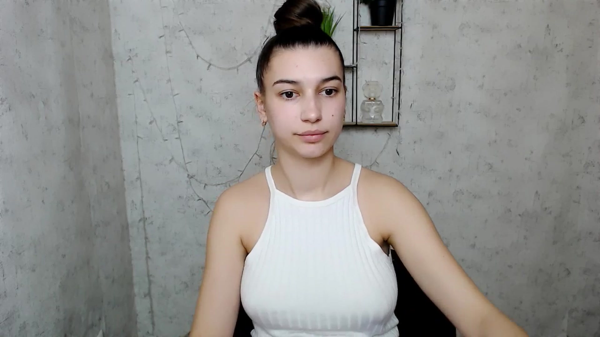 Gallery image thumbnail from PolaKim_'s myfreecams stream on, 03/24/2025, 13:01 image 6 of 20