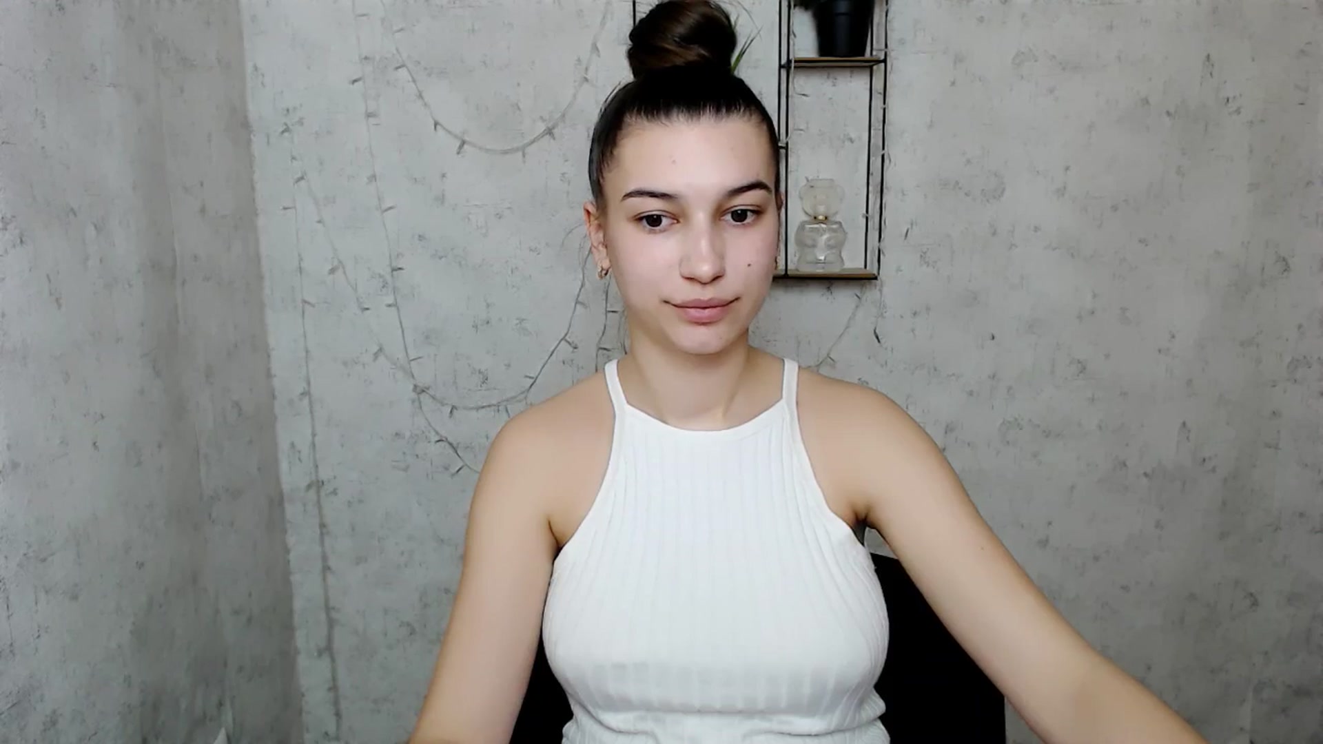 Gallery image thumbnail from PolaKim_'s myfreecams stream on, 03/24/2025, 13:01 image 10 of 20