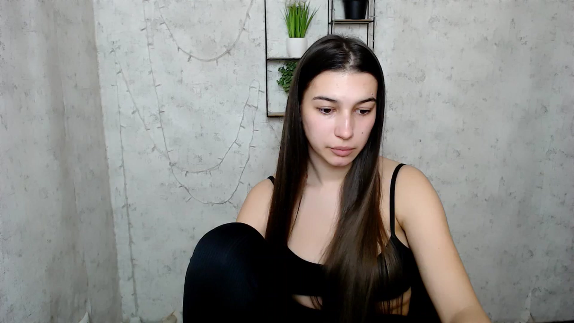 Gallery image thumbnail from PolaKim_'s myfreecams stream on, 03/26/2025, 10:38 image 10 of 20