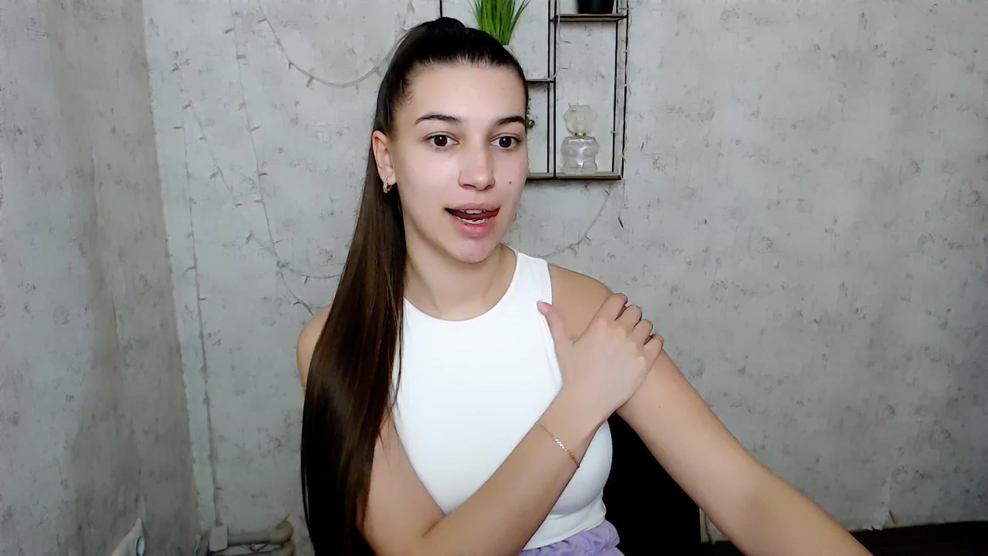 Gallery image thumbnail from PolaKim_'s myfreecams stream on, 03/29/2025, 11:29 image 4 of 20