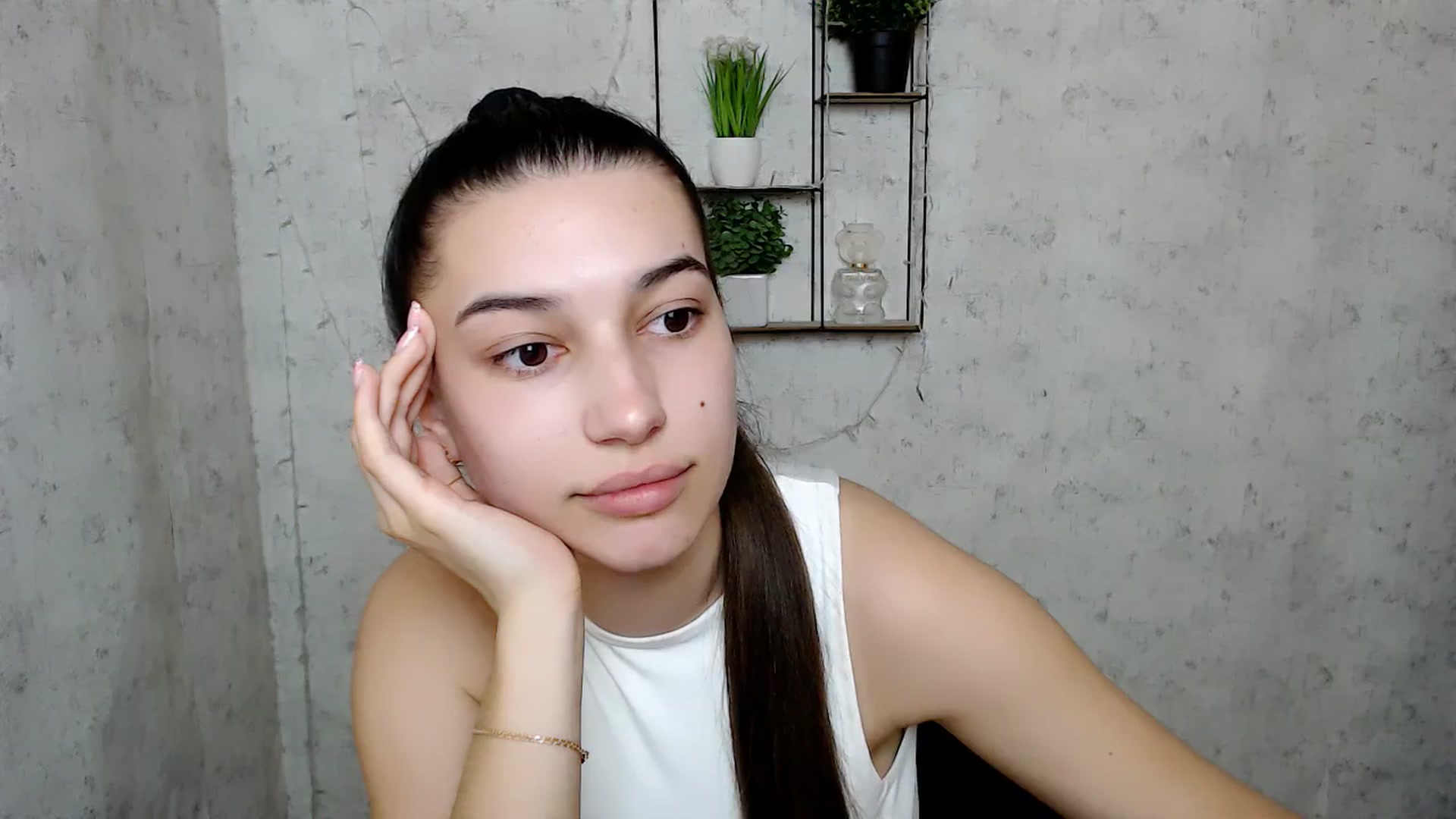 Gallery image thumbnail from PolaKim_'s myfreecams stream on, 03/29/2025, 11:29 image 13 of 20
