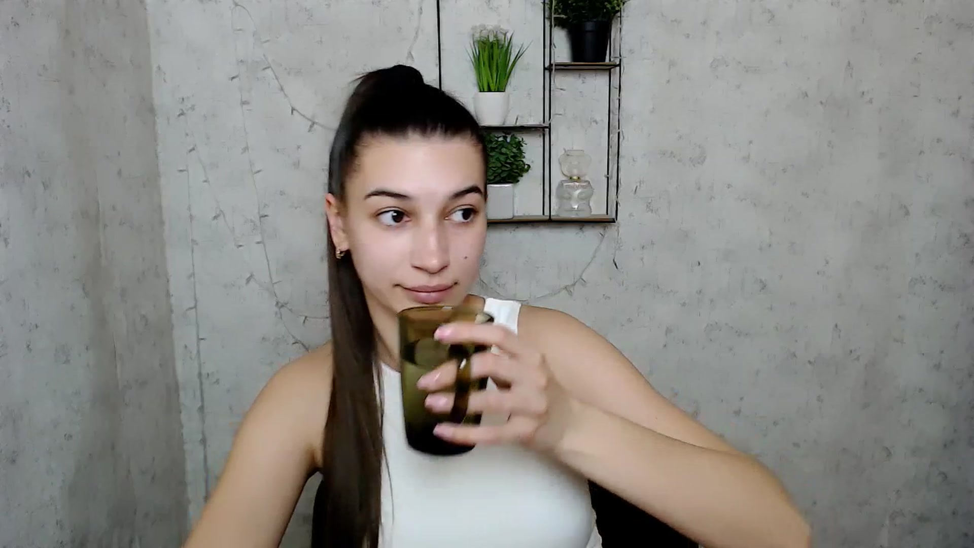 Gallery image thumbnail from PolaKim_'s myfreecams stream on, 03/29/2025, 11:29 image 11 of 20