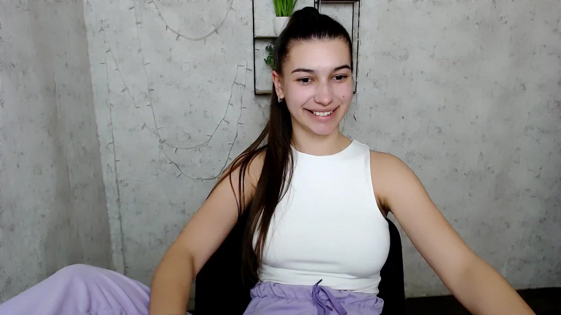 Gallery image thumbnail from PolaKim_'s myfreecams stream on, 03/29/2025, 12:23 image 19 of 20