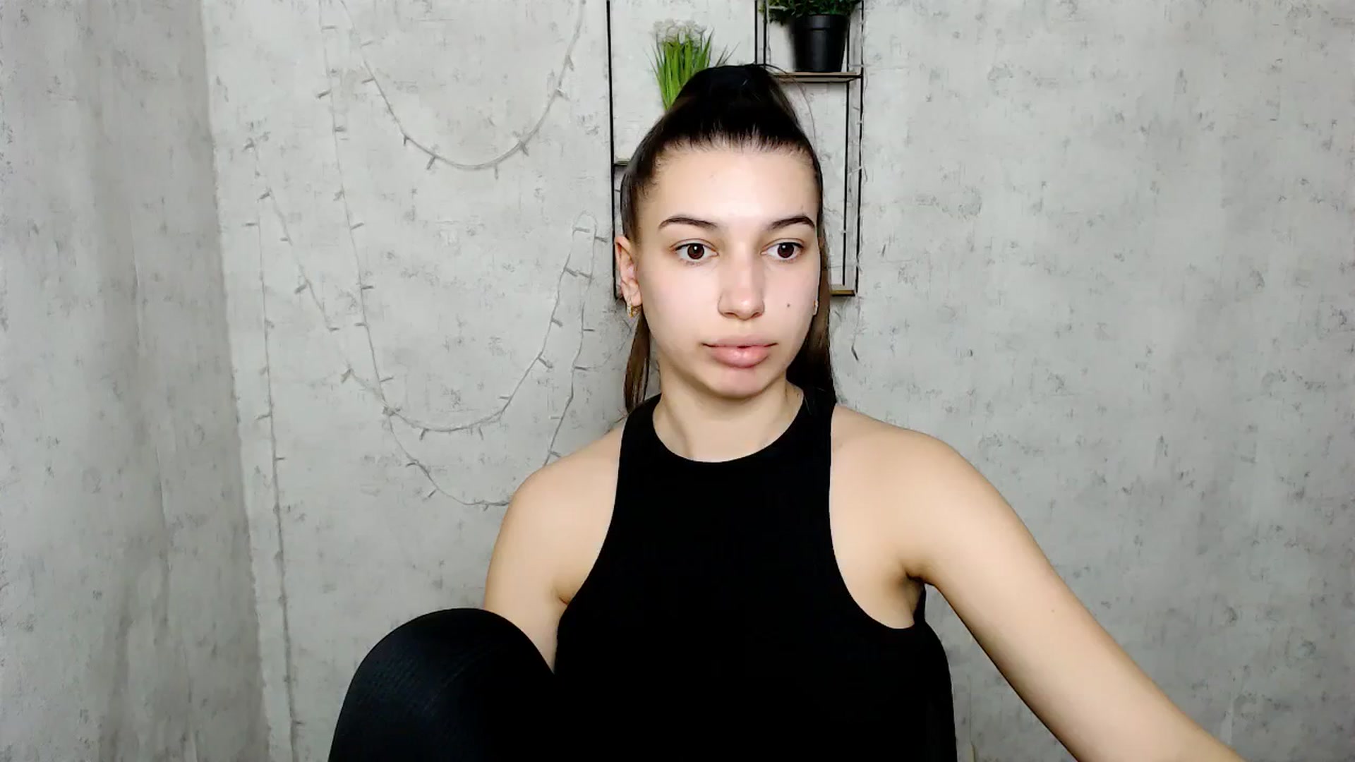 Gallery image thumbnail from PolaKim_'s myfreecams stream on, 03/30/2025, 11:01 image 10 of 20