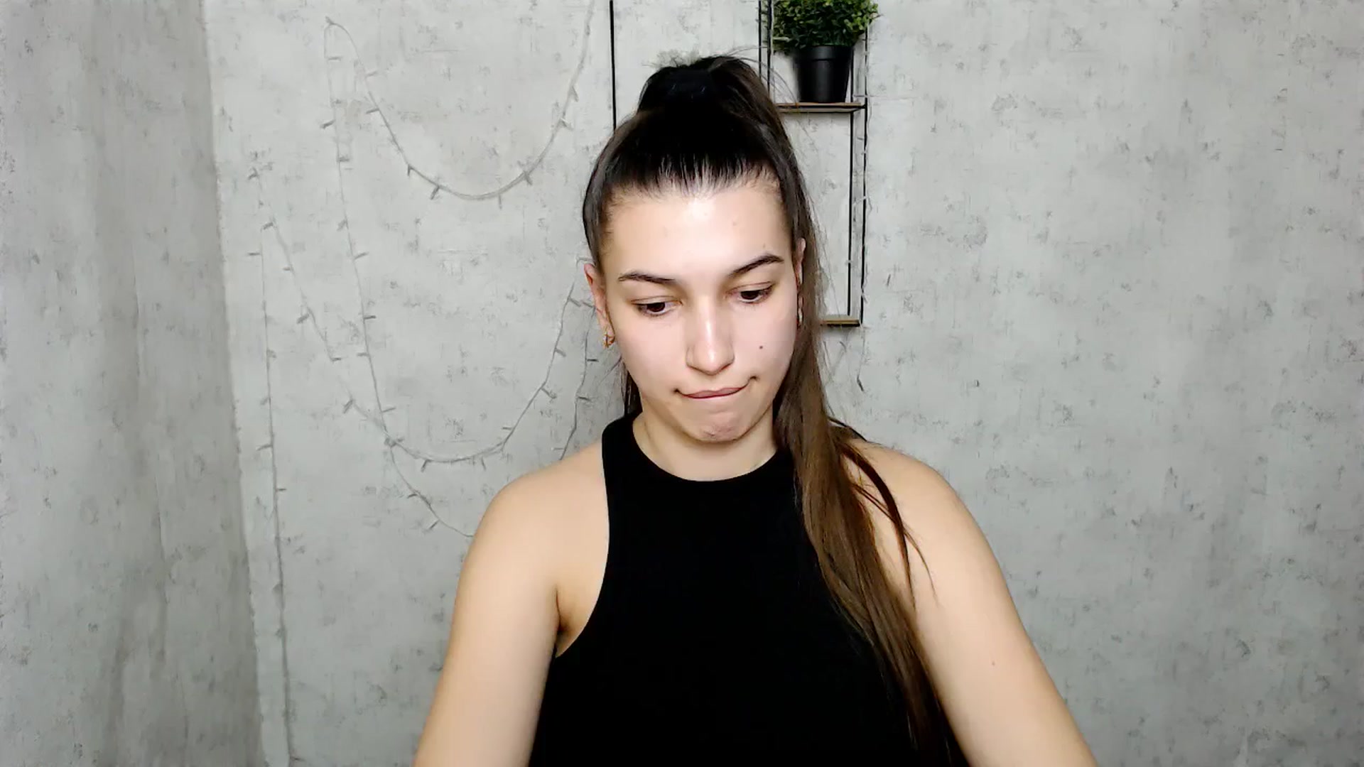 Gallery image thumbnail from PolaKim_'s myfreecams stream on, 03/30/2025, 11:52 image 1 of 20