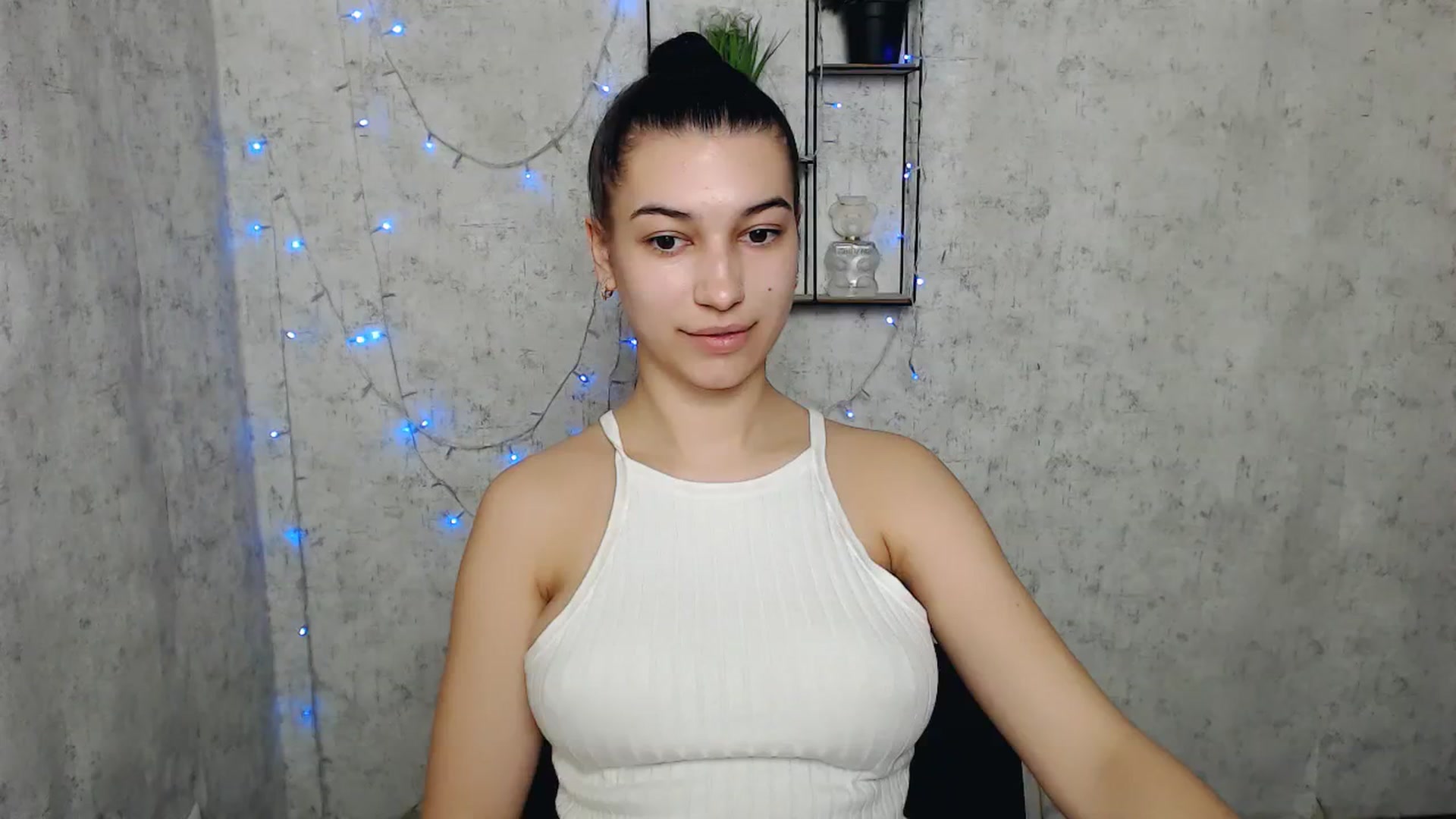 Gallery image thumbnail from PolaKim_'s myfreecams stream on, 03/31/2025, 07:31 image 8 of 20