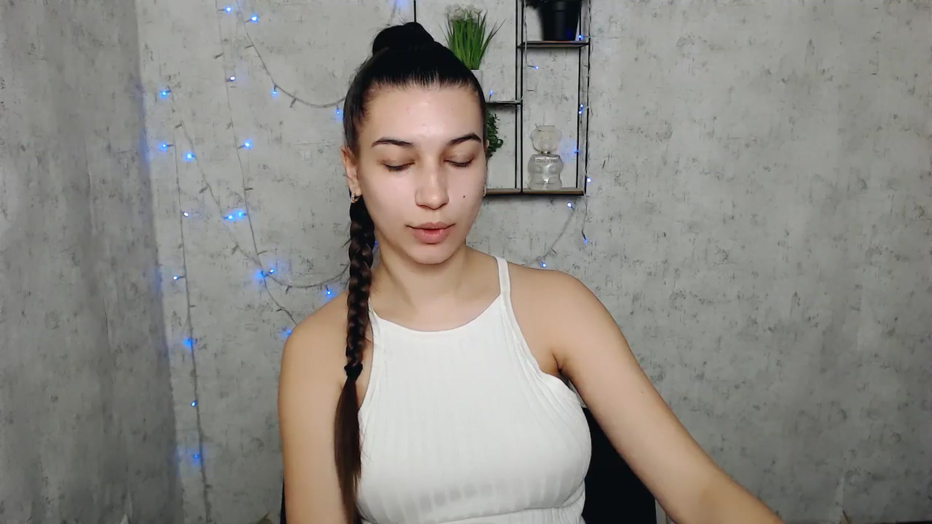 Gallery image thumbnail from PolaKim_'s myfreecams stream on, 03/31/2025, 07:31 image 5 of 20