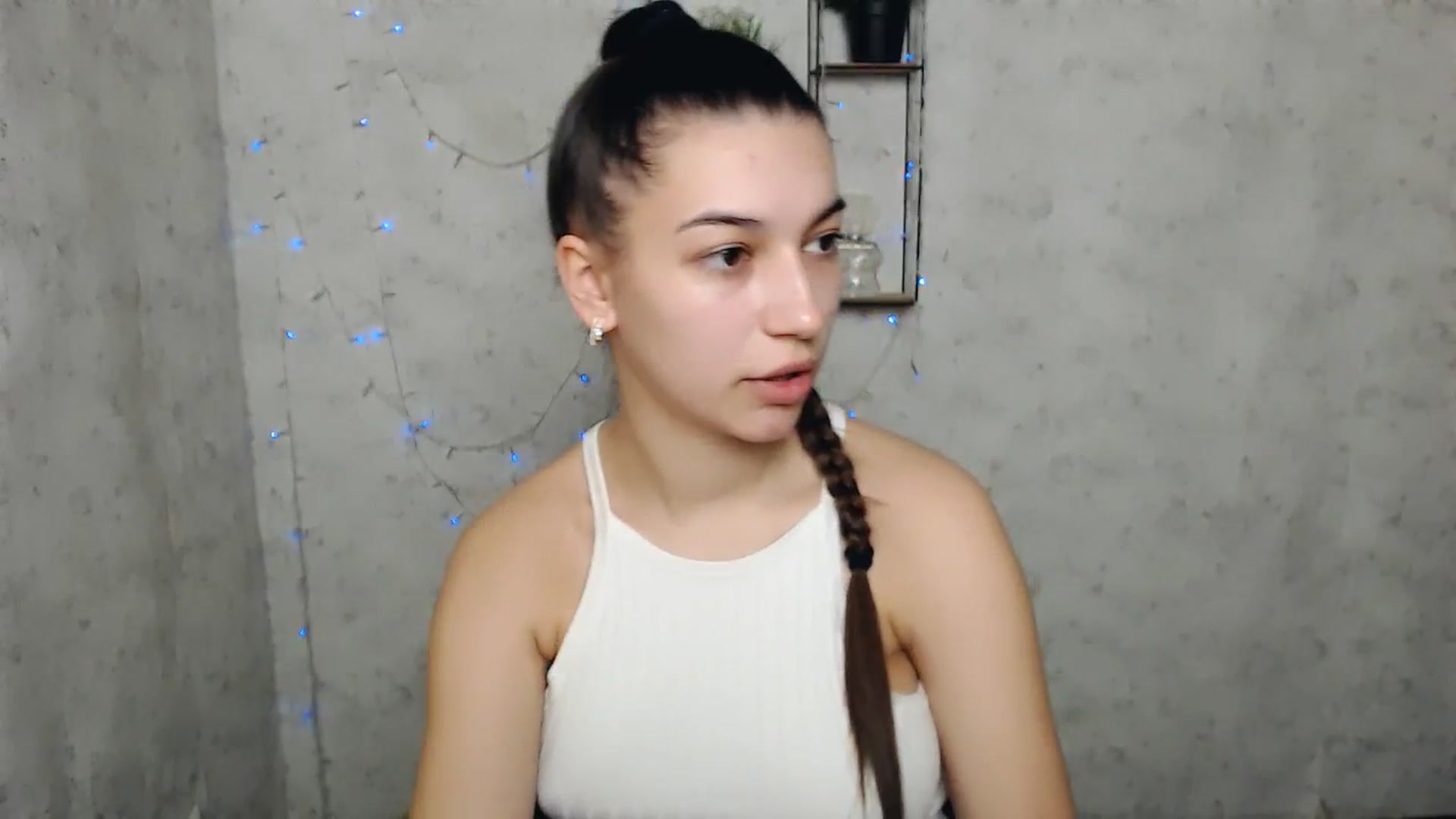 Gallery image thumbnail from PolaKim_'s myfreecams stream on, 03/31/2025, 07:31 image 15 of 20