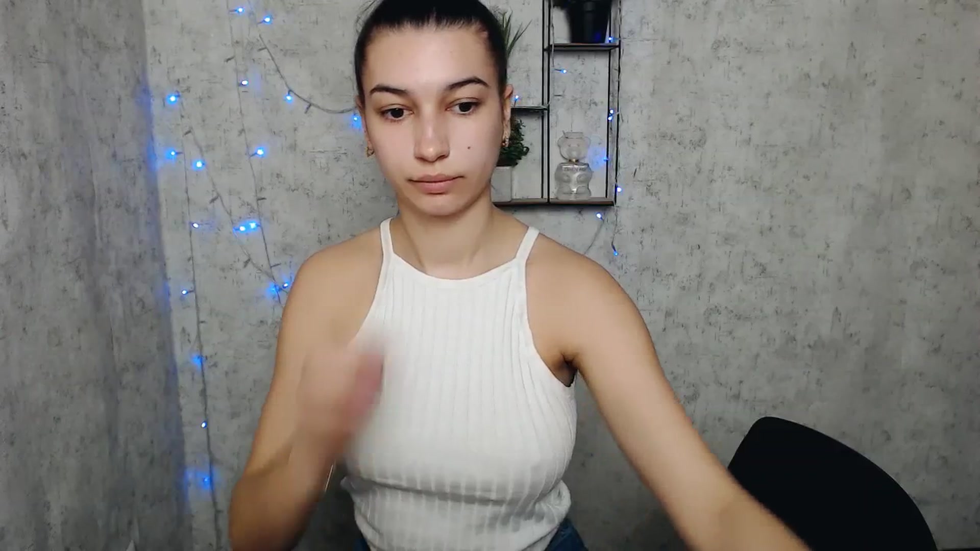 Gallery image thumbnail from PolaKim_'s myfreecams stream on, 03/31/2025, 08:06 image 7 of 20