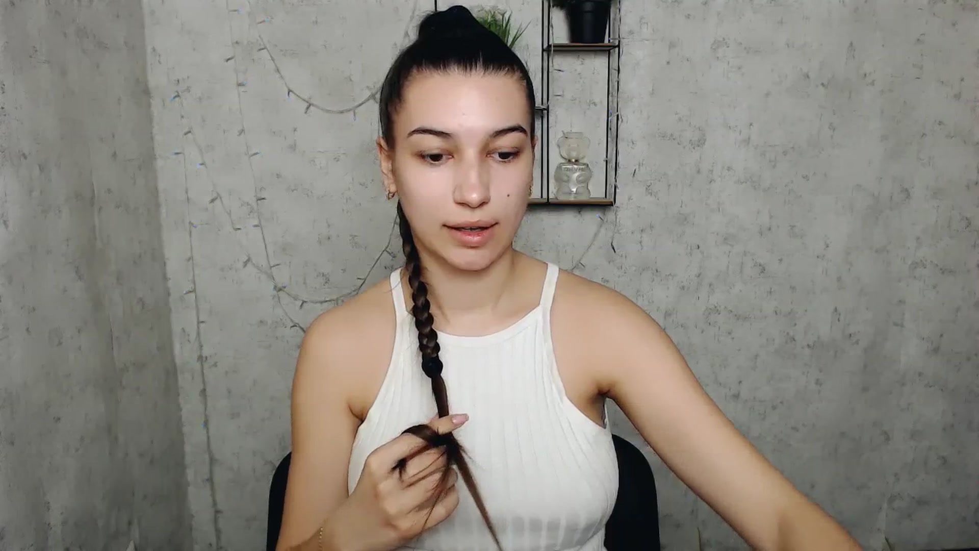 Gallery image thumbnail from PolaKim_'s myfreecams stream on, 03/31/2025, 08:06 image 18 of 20