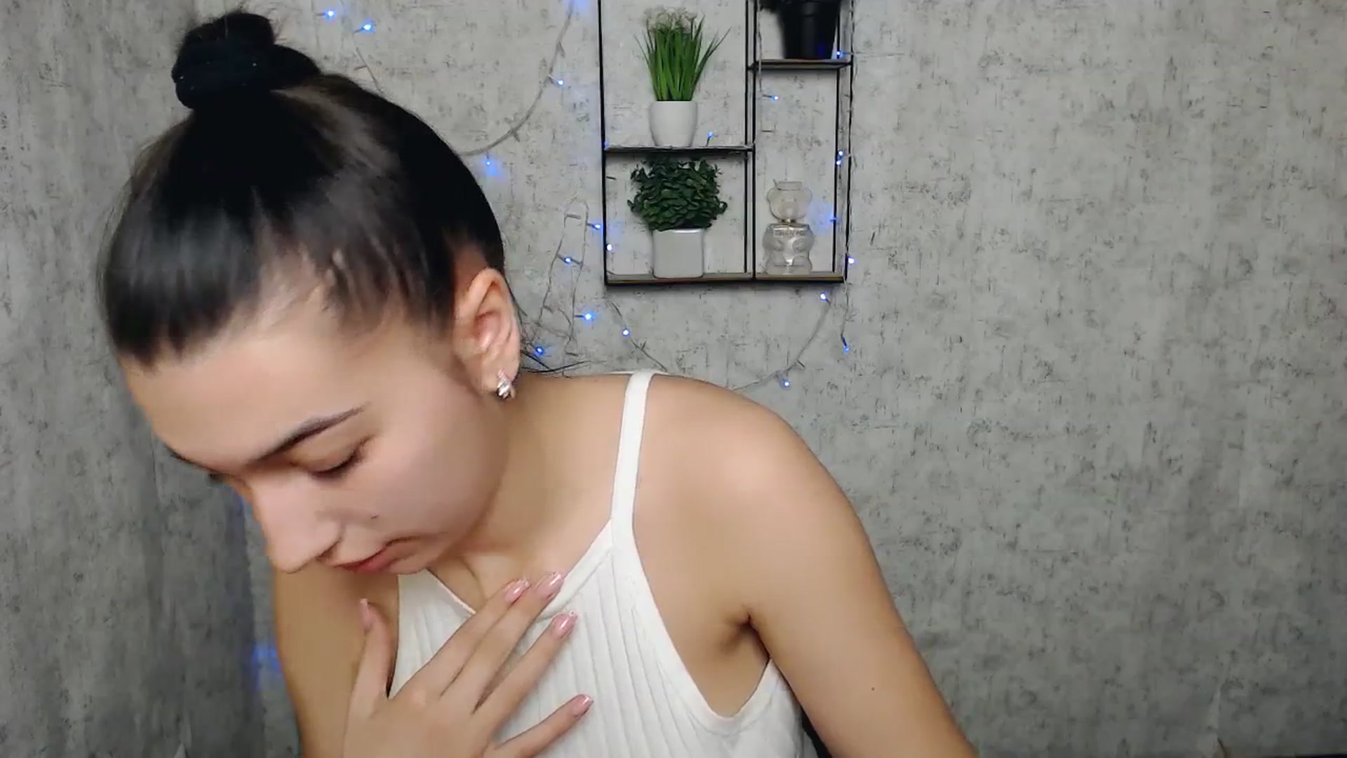 Gallery image thumbnail from PolaKim_'s myfreecams stream on, 03/31/2025, 08:06 image 15 of 20