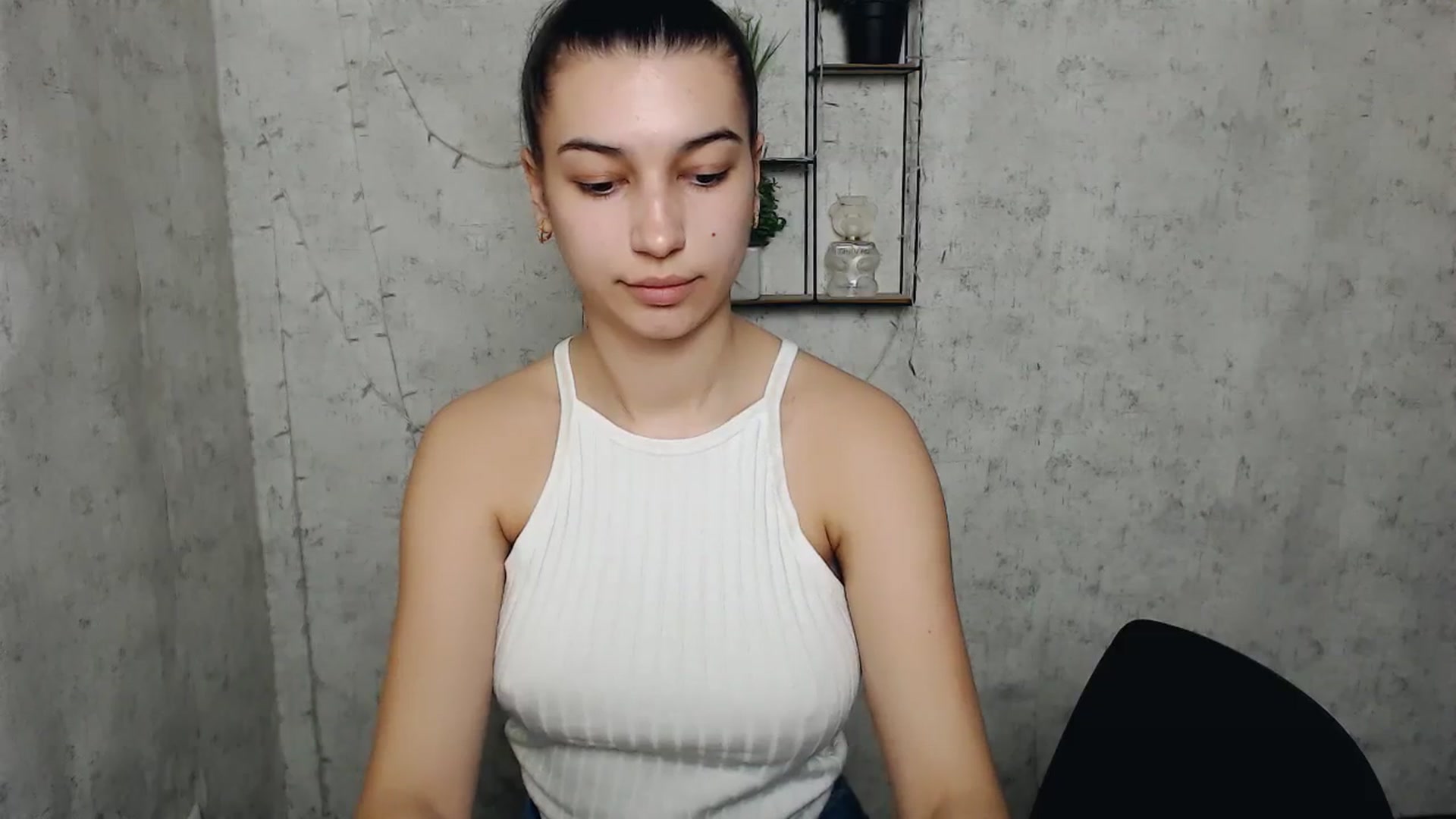 Gallery image thumbnail from PolaKim_'s myfreecams stream on, 03/31/2025, 08:06 image 8 of 20