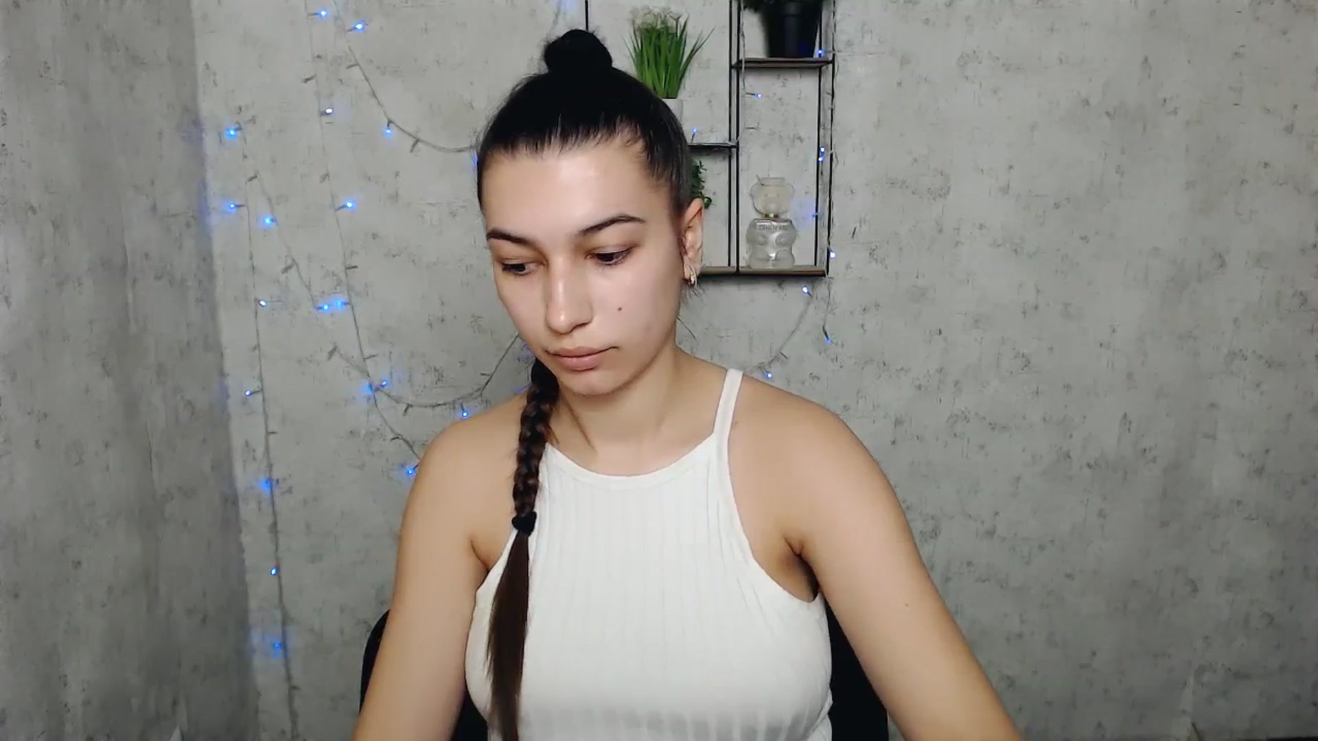 Gallery image thumbnail from PolaKim_'s myfreecams stream on, 03/31/2025, 08:06 image 14 of 20
