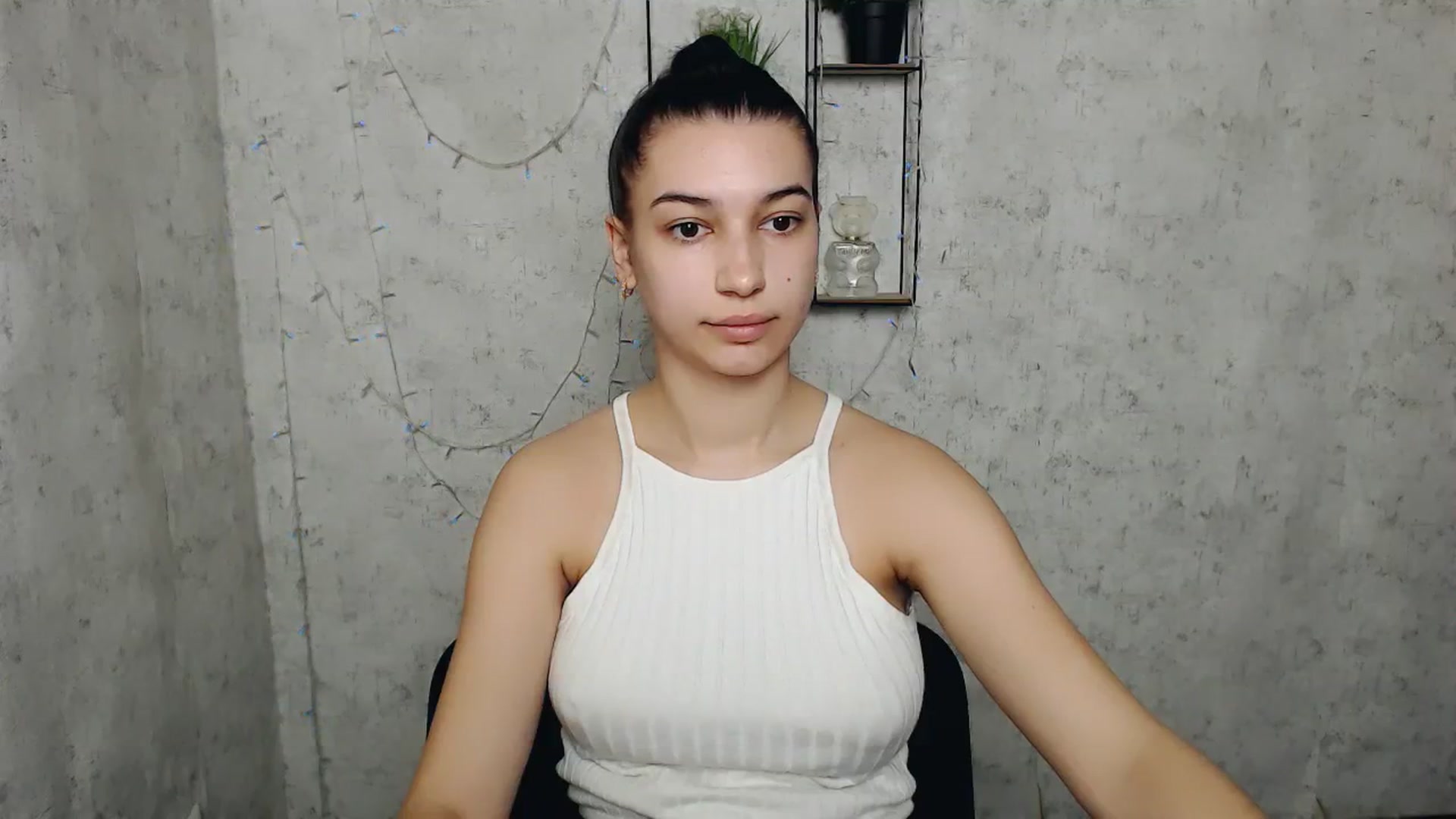 Gallery image thumbnail from PolaKim_'s myfreecams stream on, 03/31/2025, 08:06 image 11 of 20