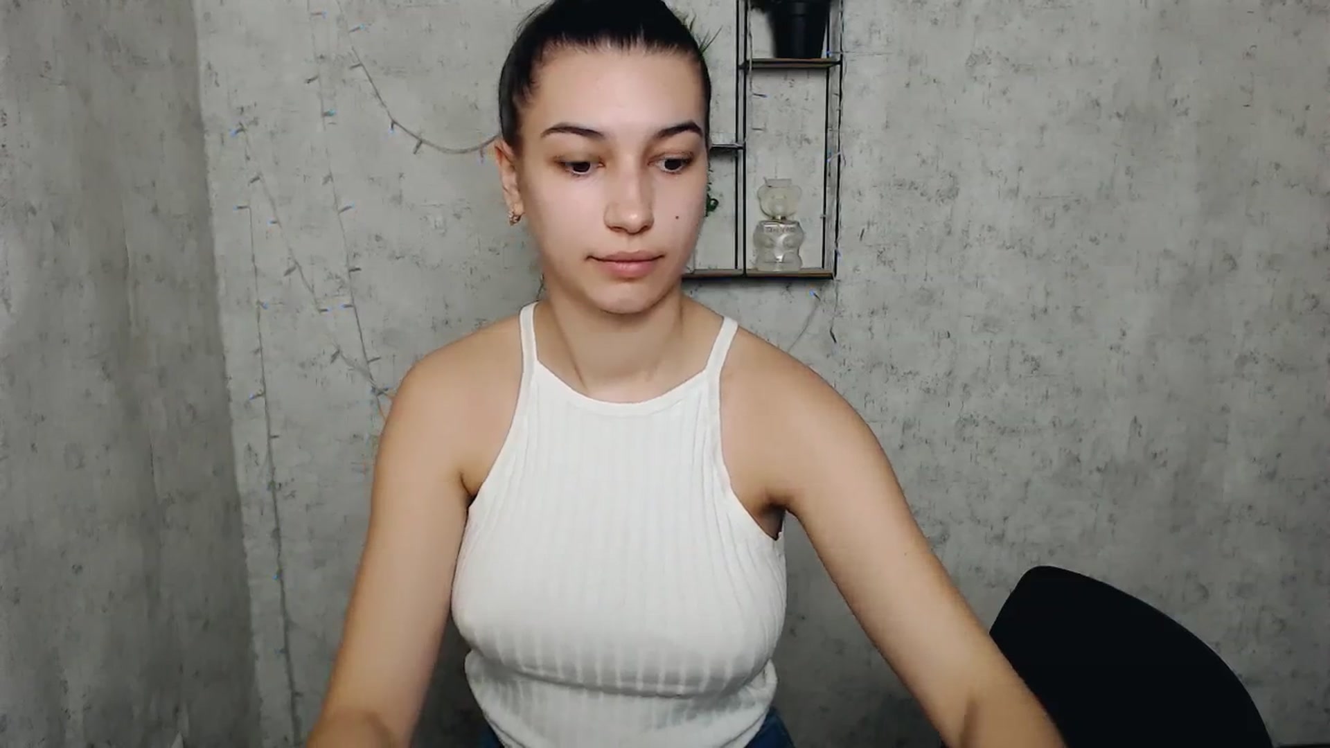 Gallery image thumbnail from PolaKim_'s myfreecams stream on, 03/31/2025, 08:06 image 9 of 20