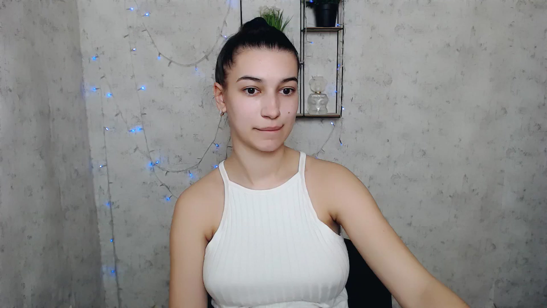 Gallery image thumbnail from PolaKim_'s myfreecams stream on, 03/31/2025, 09:21 image 12 of 20