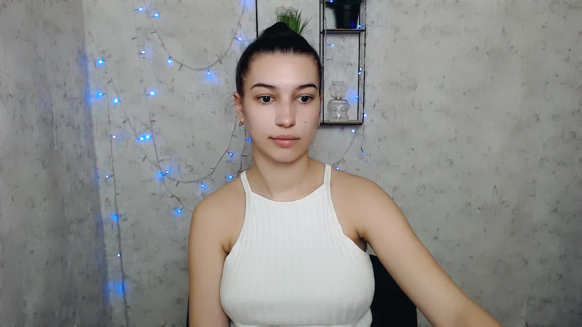 Gallery image thumbnail from PolaKim_'s myfreecams stream on, 03/31/2025, 09:21 image 16 of 20