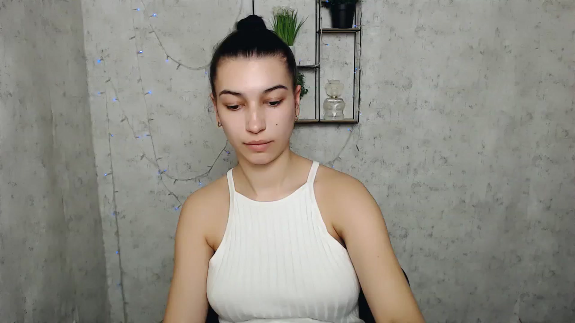 Gallery image thumbnail from PolaKim_'s myfreecams stream on, 03/31/2025, 09:21 image 4 of 20
