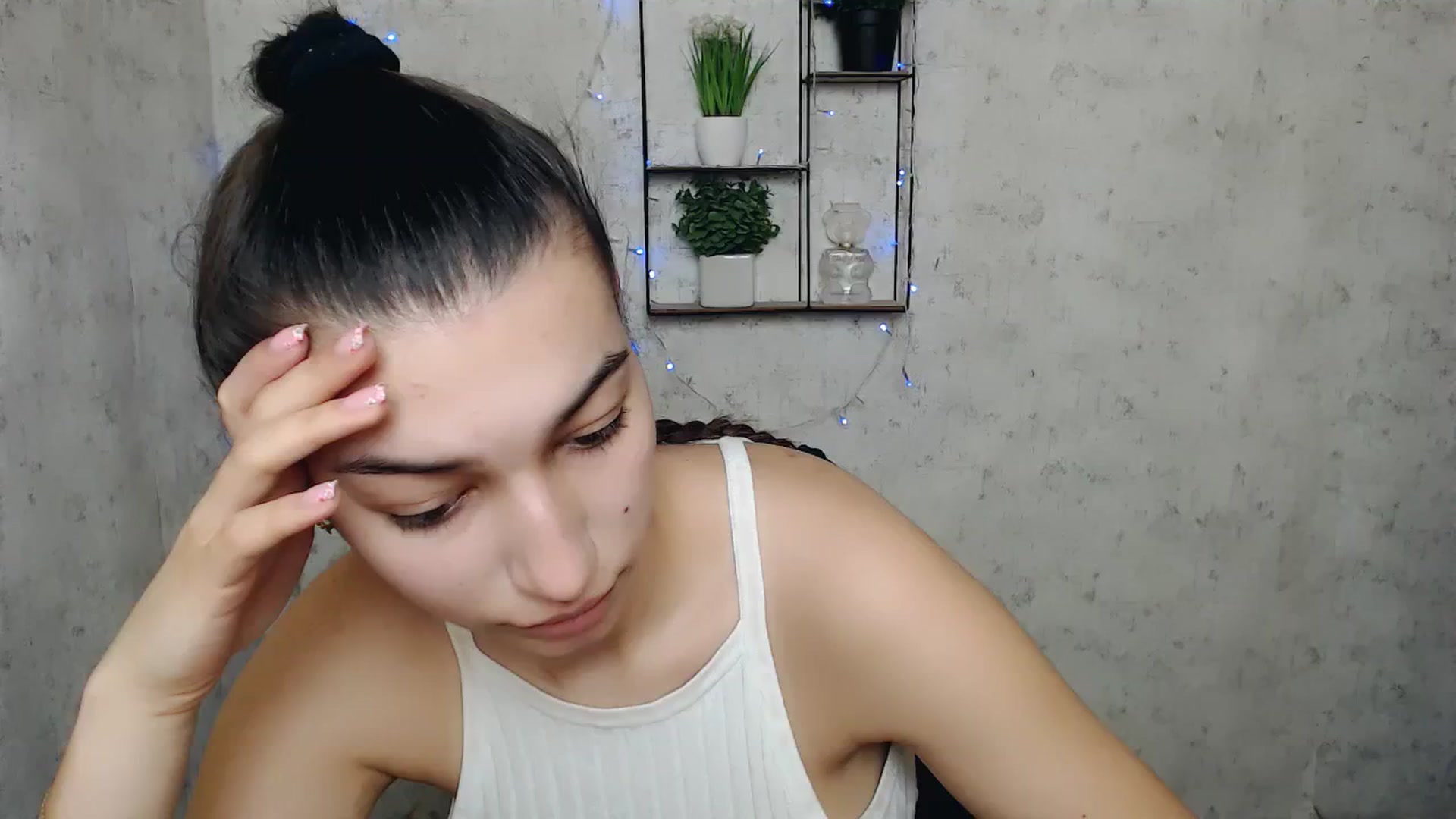 Gallery image thumbnail from PolaKim_'s myfreecams stream on, 03/31/2025, 09:21 image 18 of 20
